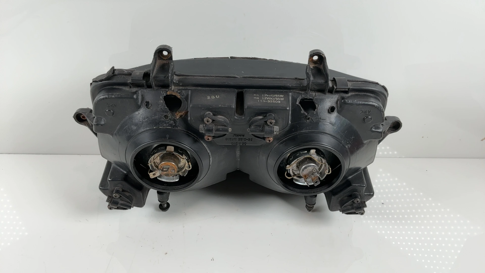 Suzuki GSXR1100 GSX-R1100W 1100cc Headlight 1993-1996 OEM 35100-17E00-999 - Image 2