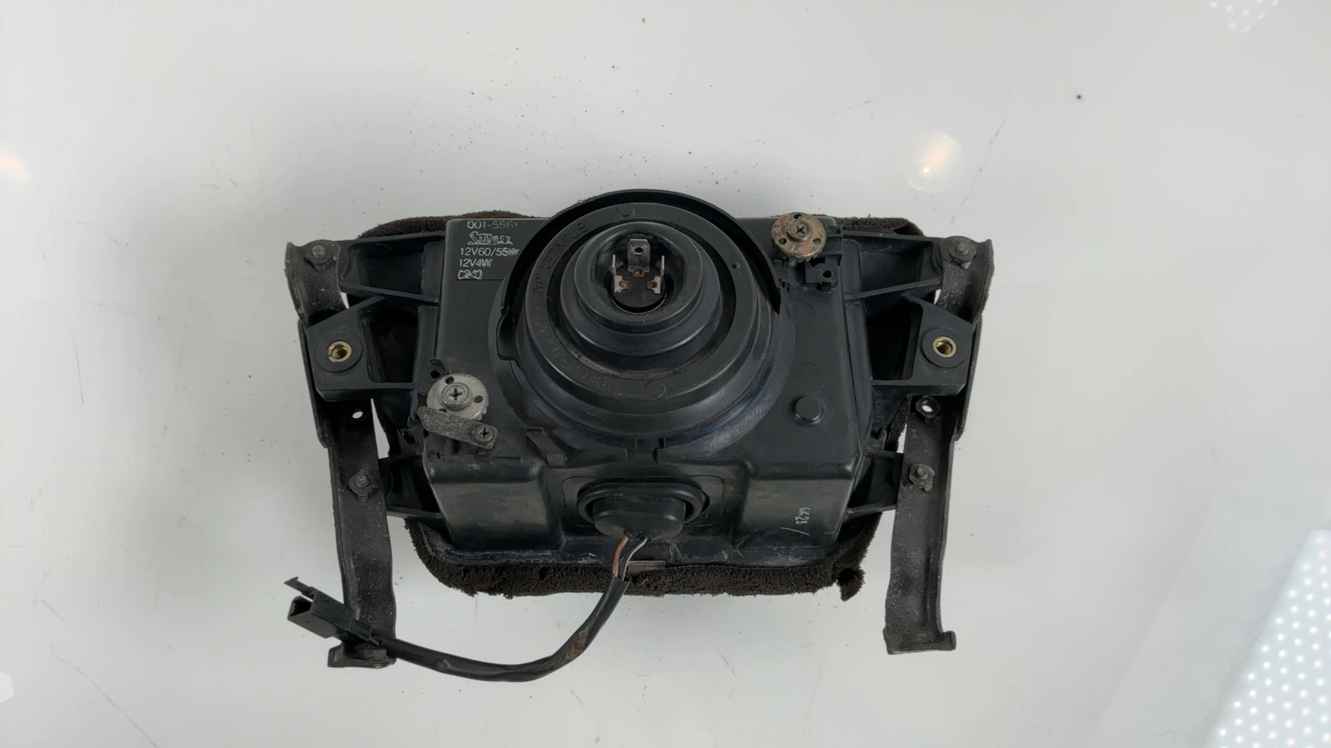 Suzuki Bandit GSF 1200 S 1200cc Headlight 1996-2000 OEM 35100-19D11 - Image 4
