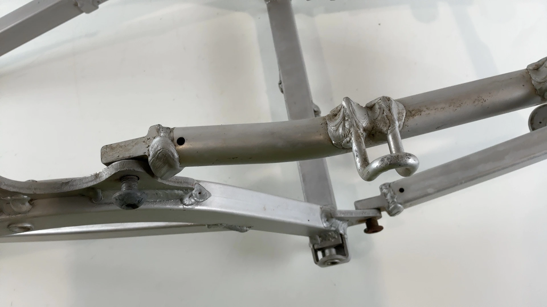 Suzuki GSXR 600 750 SRAD Rear Subframe 1996-1999 OEM 41200-33E20 - Image 7