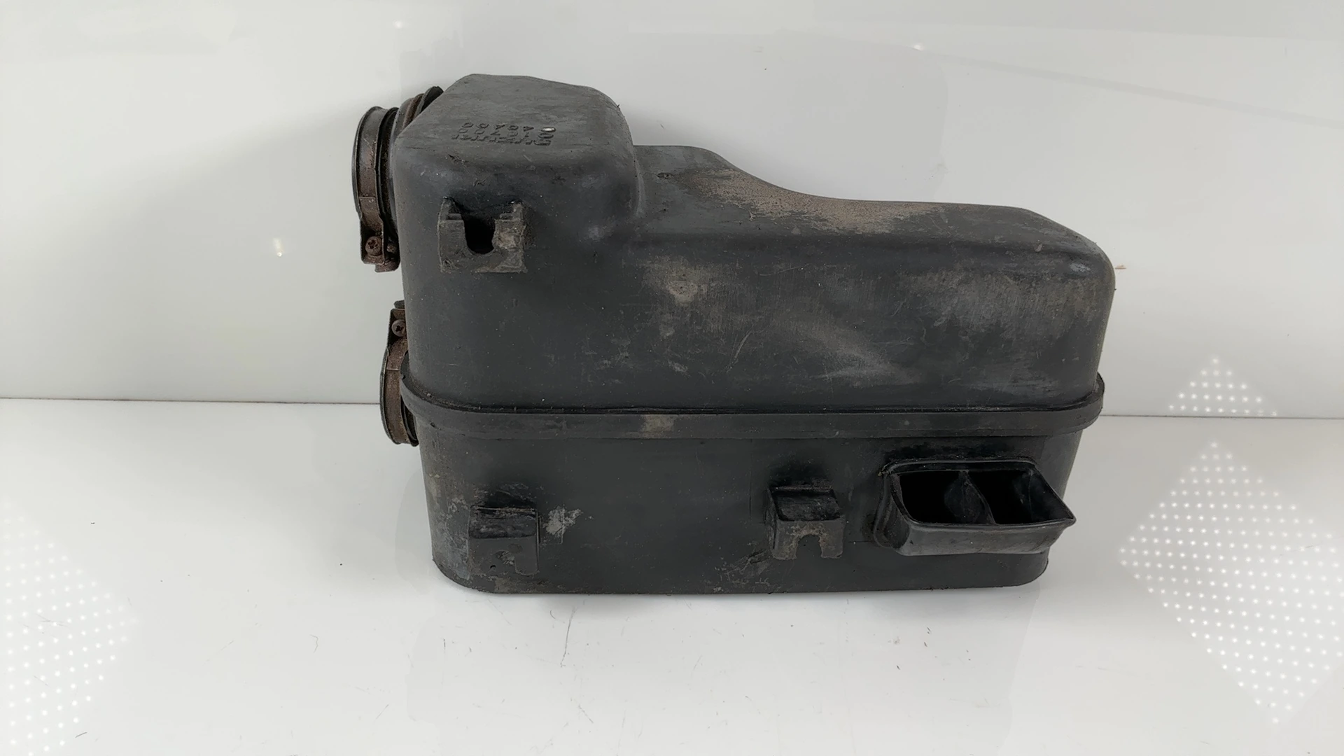 Suzuki RG250 Gamma GJ21A 250cc Air Filter Cleaner Box 1983-1985 OEM 13700-16700 - Image 2