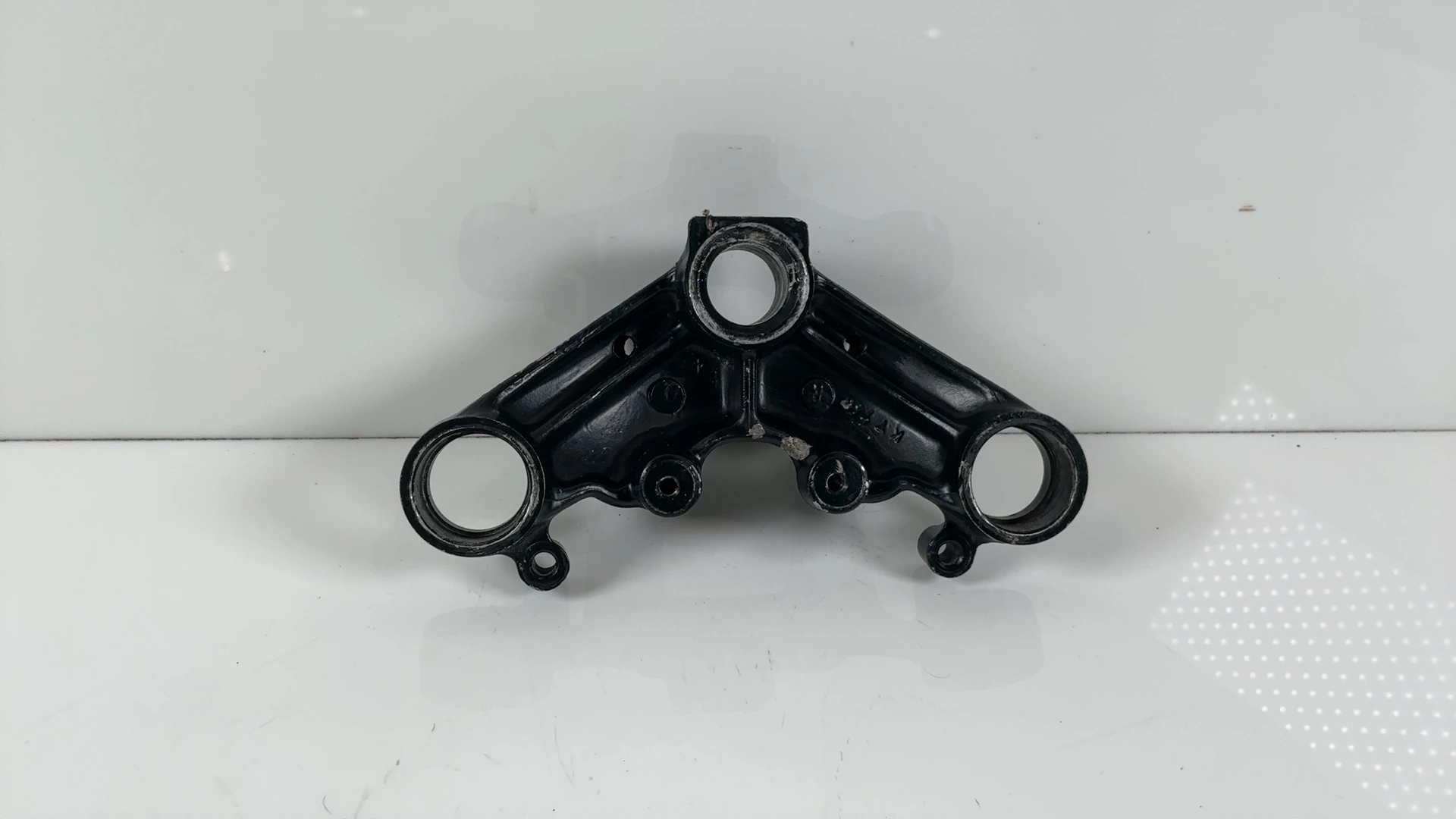 Kawasaki KH125 125 CC Upper Triple Clamp 1977-1997 OEM 44039-1021 - Image 1