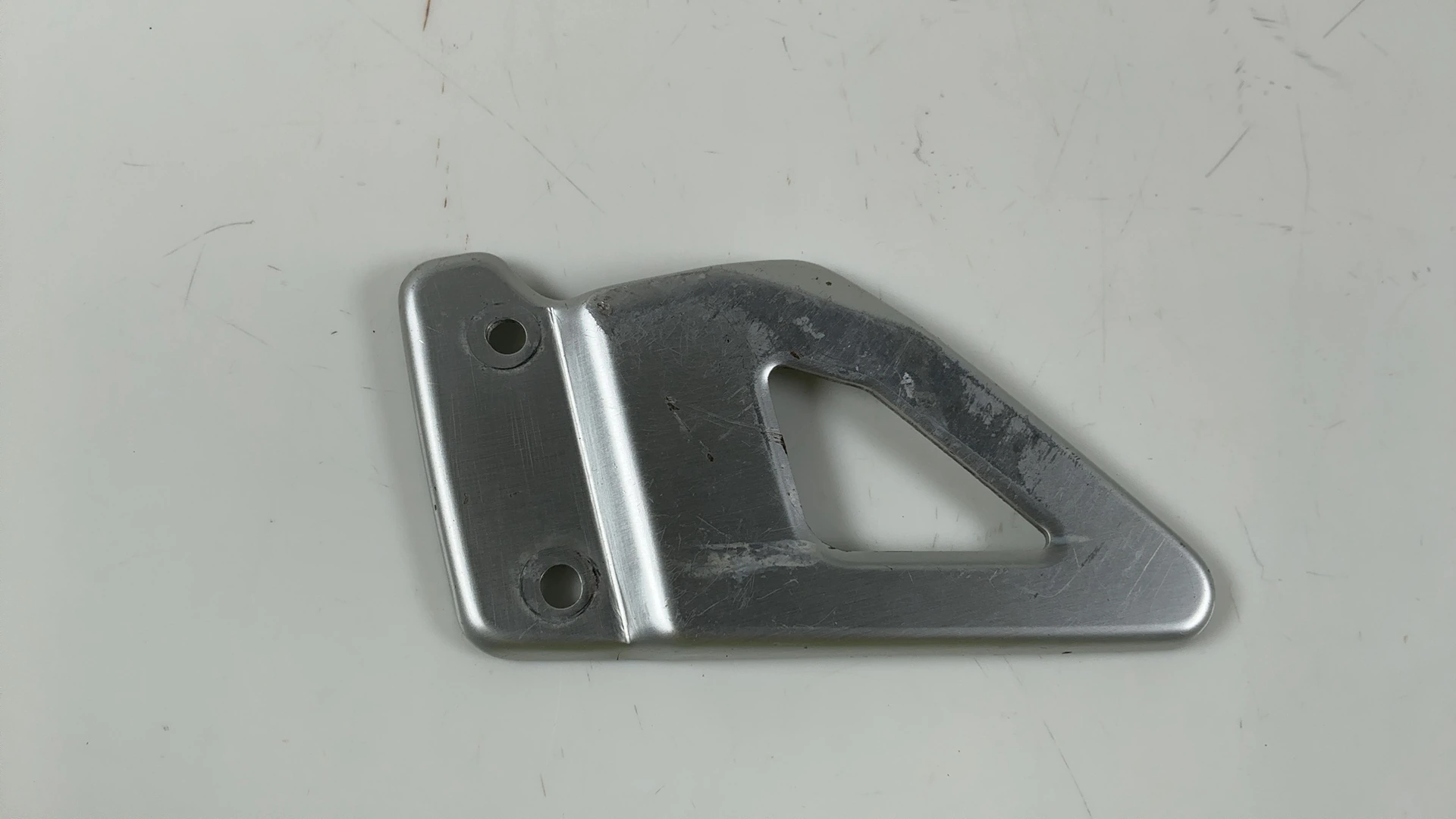 Suzuki GSX-R600 GSXR600 600cc Right Side Heel Guard 1997-2000 OEM 43571-33E01