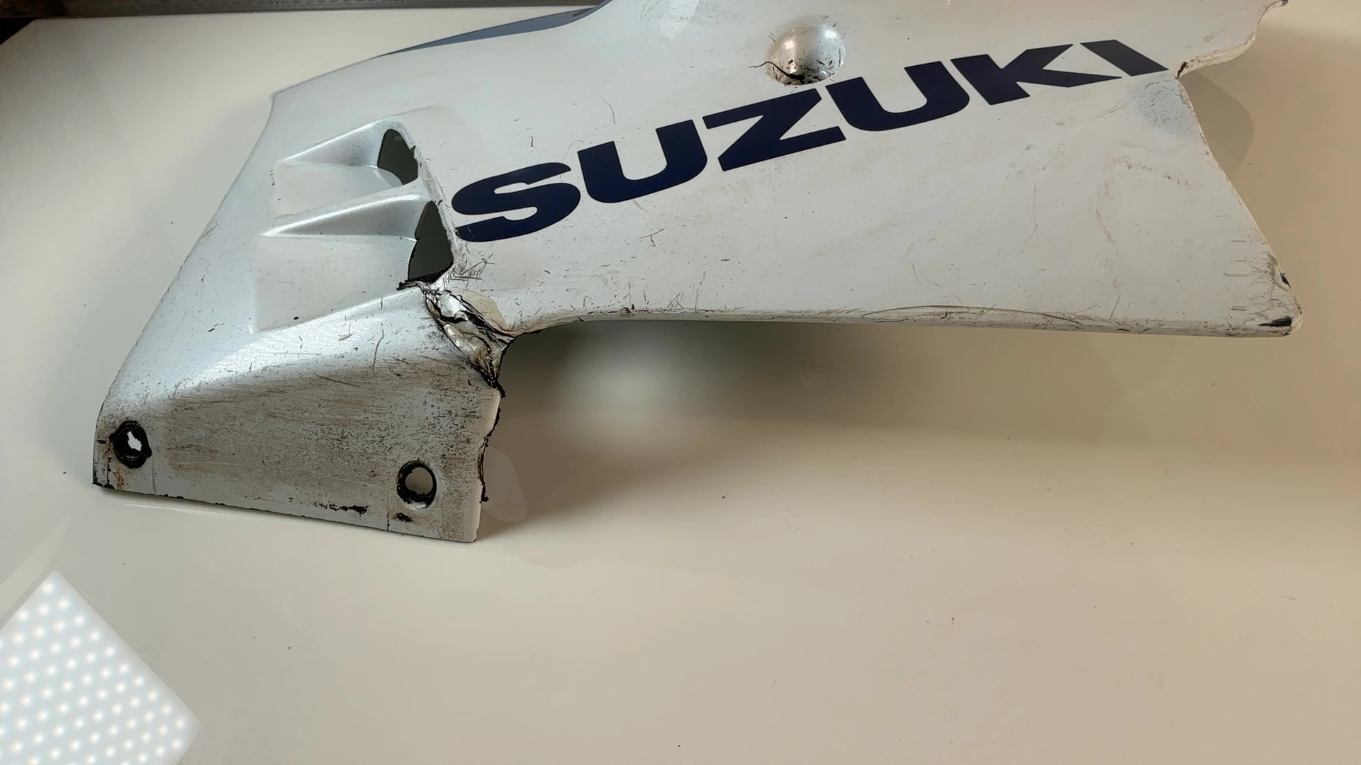 Suzuki GSX-R GSXR 750 1100 Left Lower Fairing Cowl 1988-1989 OEM 94481-17C0 - Image 6