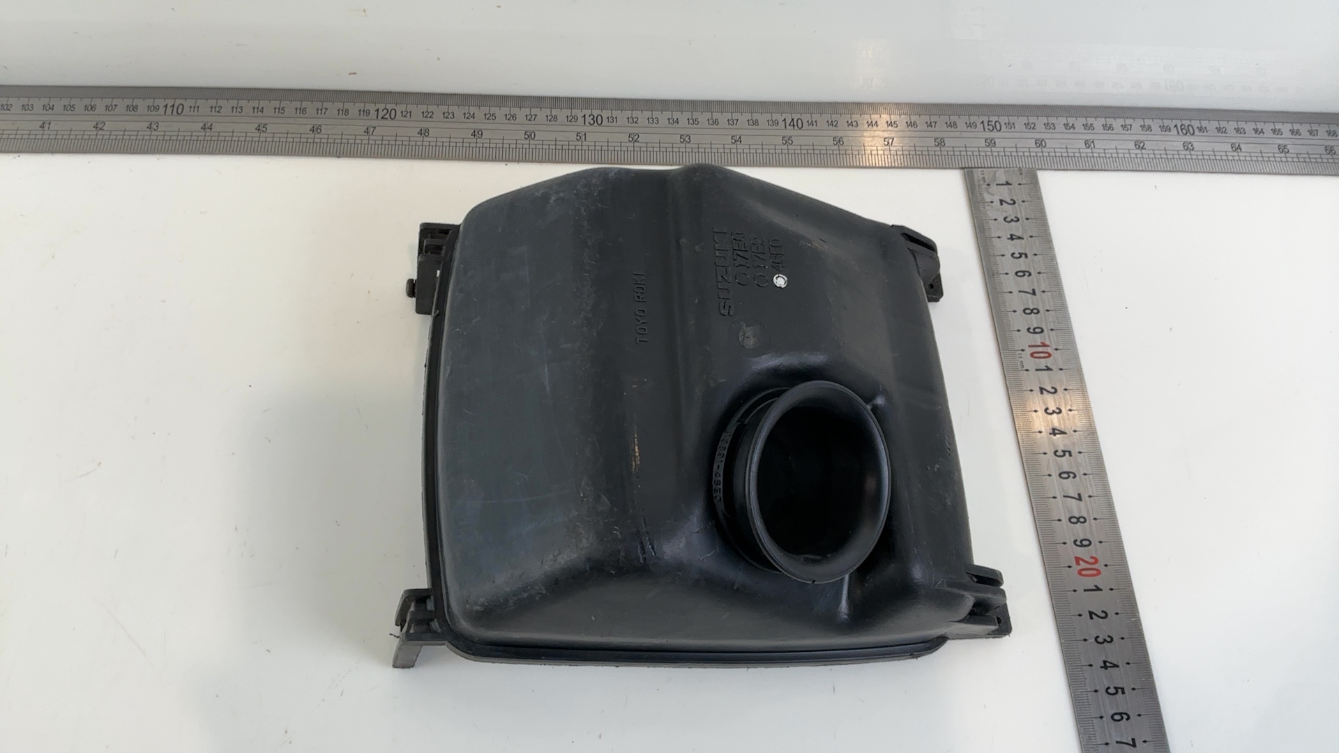 Suzuki Bandit GSF1200 Air Filter Box Intake Lid Cover 1995-2001 OEM 13740-27E00 - Image 5