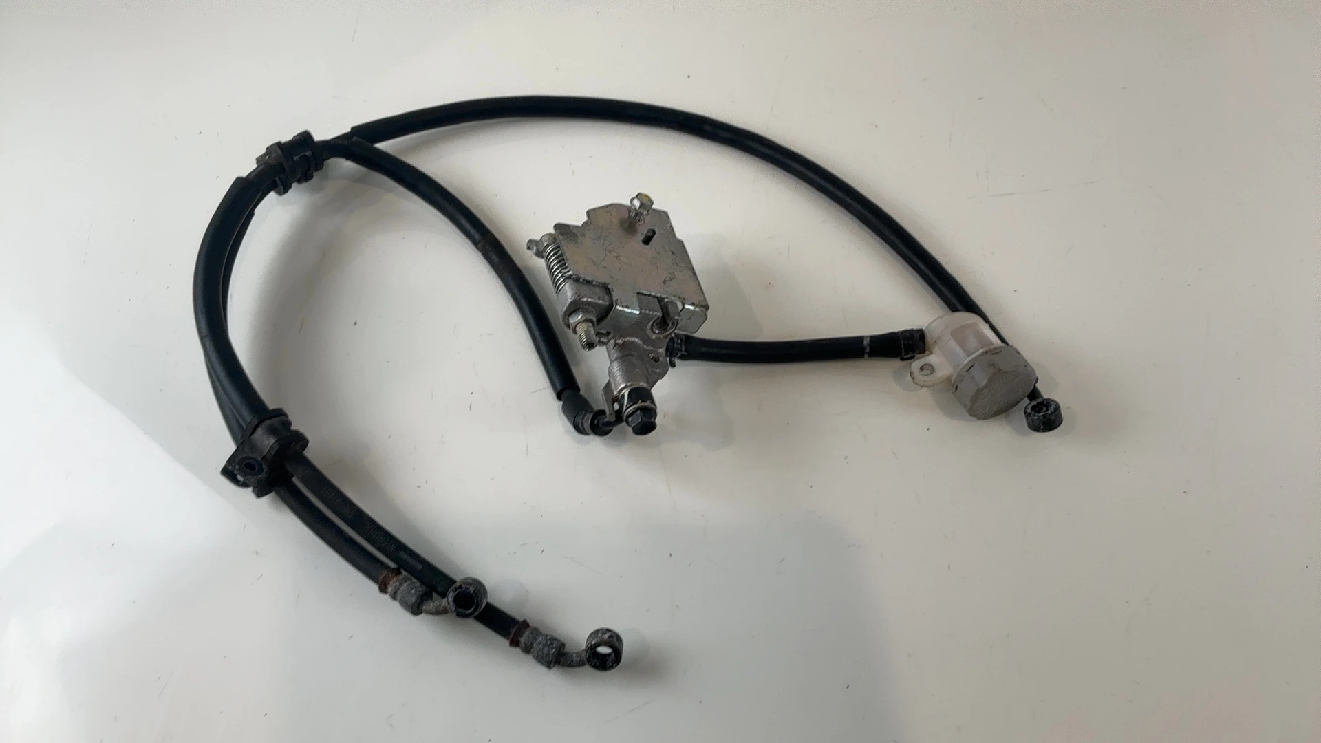 Honda Vision NSC110 110cc Rear Brake Master Cylinder 2011-2021 OEM 43510-KZL-931