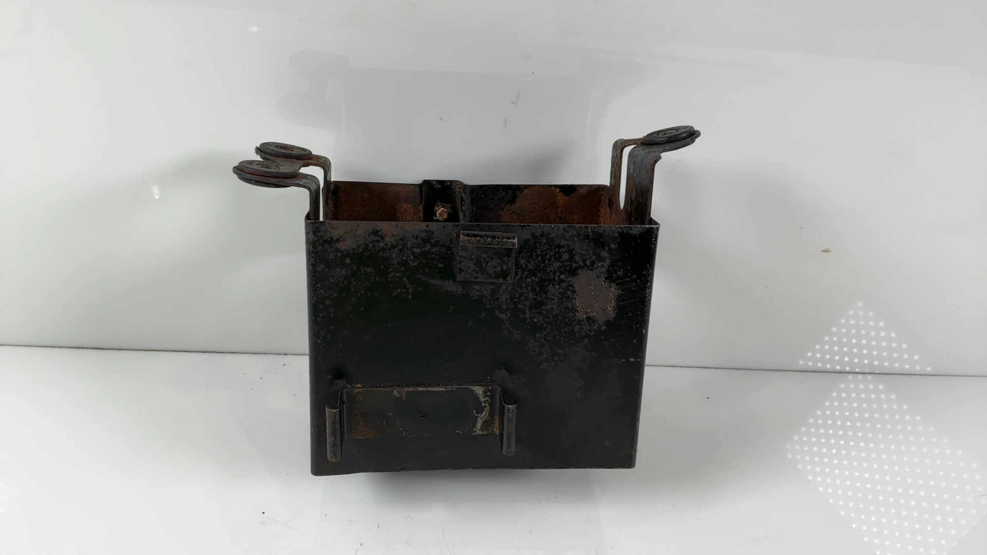 Suzuki GS850 GS850G 850cc Battery Box Holder Tray 1979-1983 OEM 41540-45110 - Image 2