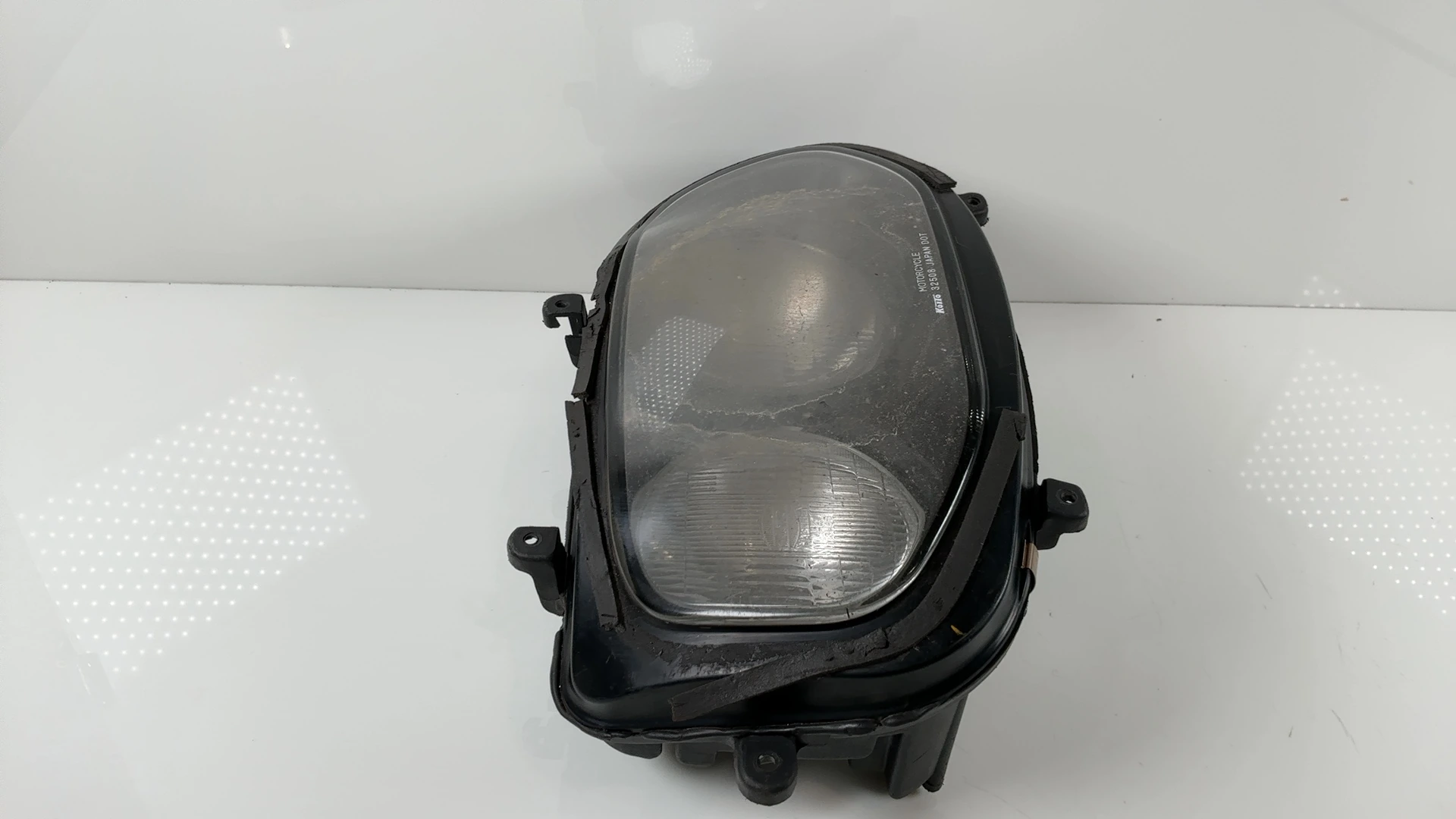 Suzuki GSX-R750 GSX-R1100 750cc 1100cc Headlight Lamp 1993-1995 35100-17E00-999 - Image 2