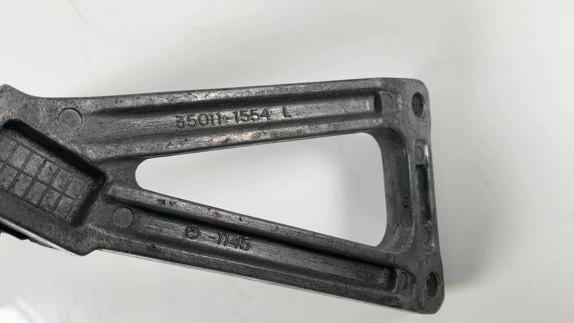 Kawasaki Ninja ZX7R ZX750 750cc Left Footrest Stay 1991-2003 OEM 35011-1554 - Image 6