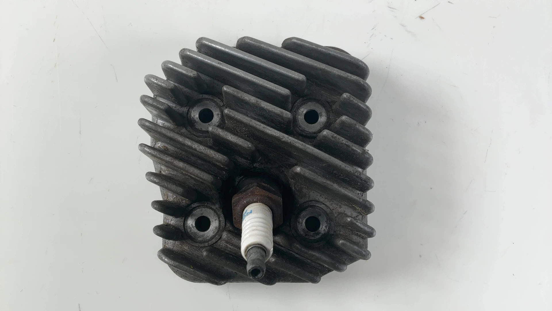 Peugeot Speedfight 1 2 50 Cylinder Head 1997-2009 OEM (737525) PM FA1 EX