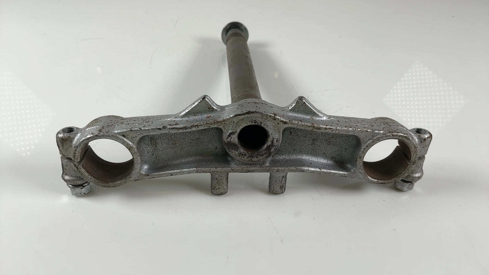 Kawasaki 454 LTD EN450-A 450 Lower Triple Tree Clamp Yoke 1985-90 OEM 44037-1175 - Image 6