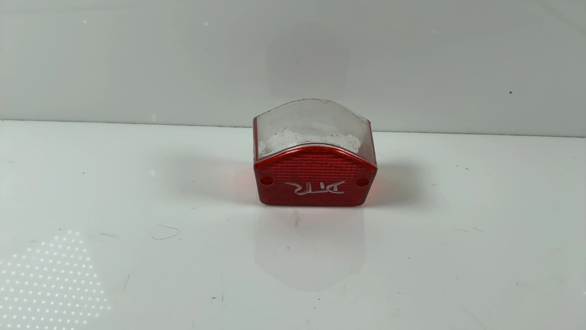Yamaha DT125LC Mk1 125cc Tail Light Lens 1982-1984 OEM 10V-84521-00 - Image 4