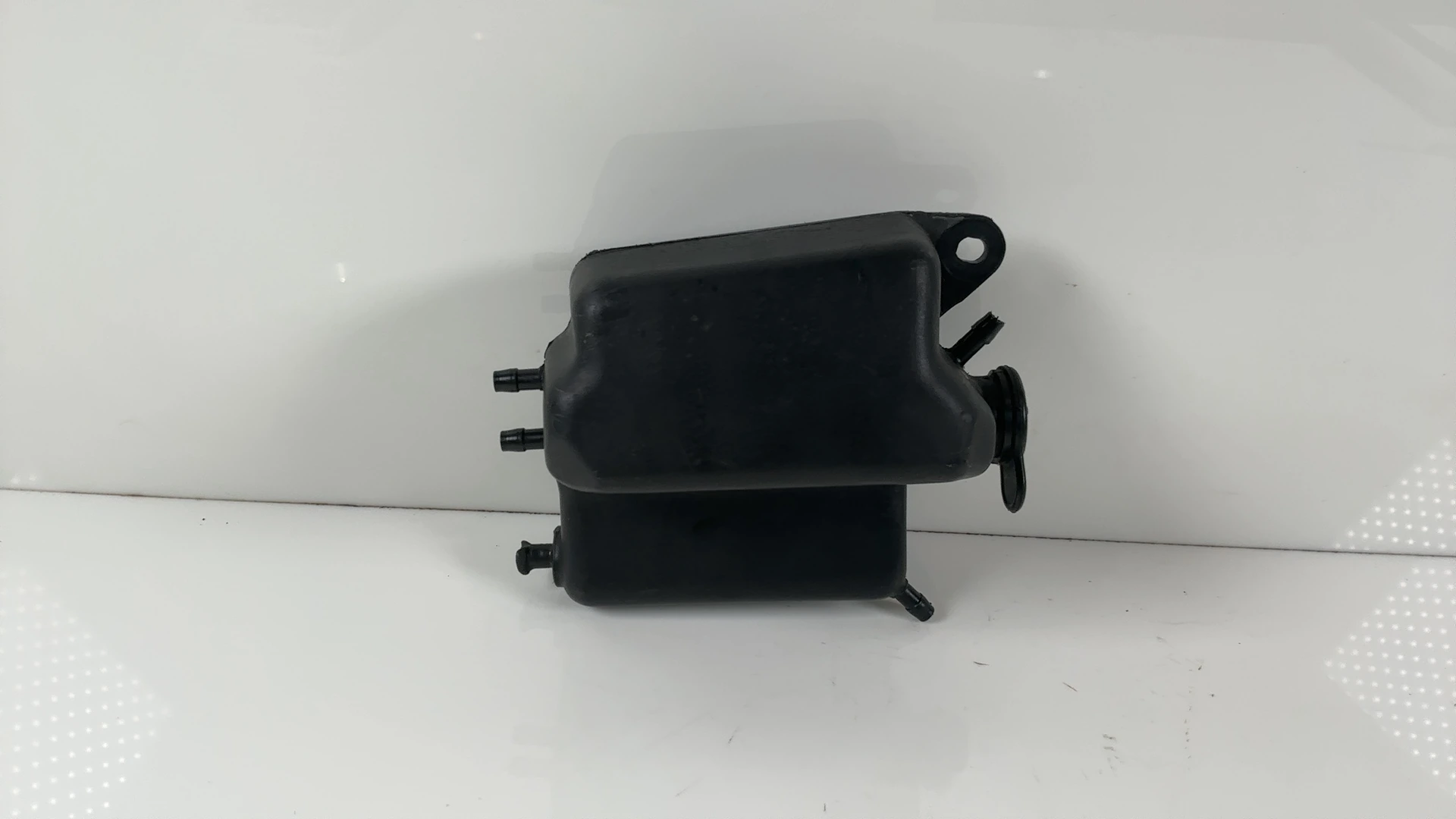 Yamaha XTZ660 Tenere 3YF 660cc Radiator Coolant Tank 1991-1999 OEM 3YF-21871-00 - Image 1