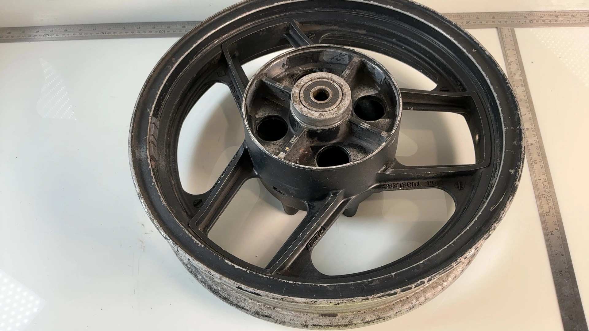 Kawasaki GPZ600R Ninja ZX600A 600cc Rear Wheel Rim 1985-89 OEM 41073-1310 R1181 - Image 4