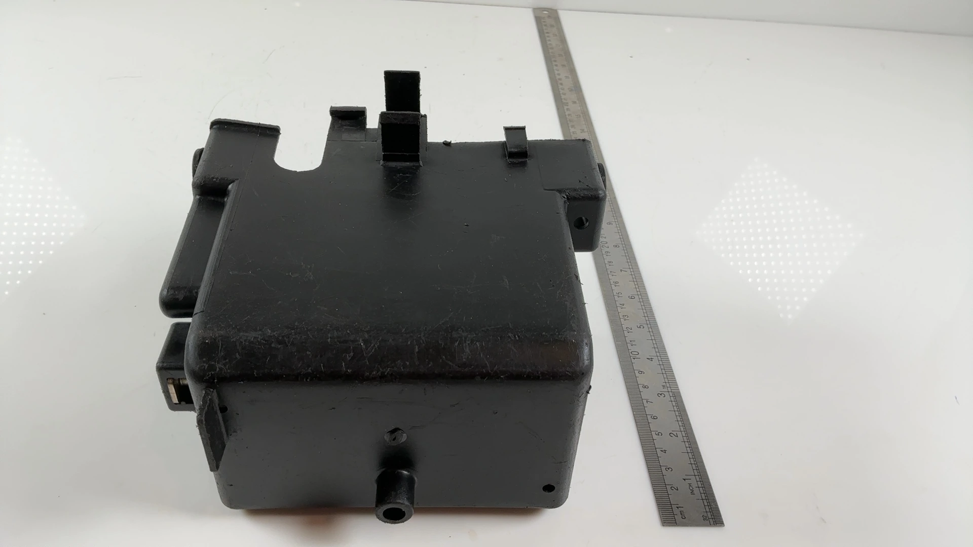 Yamaha FZR750 2LM 750CC Battery Box Tray 1987-1990 OEM 2GH-21245-00-00 - Image 3