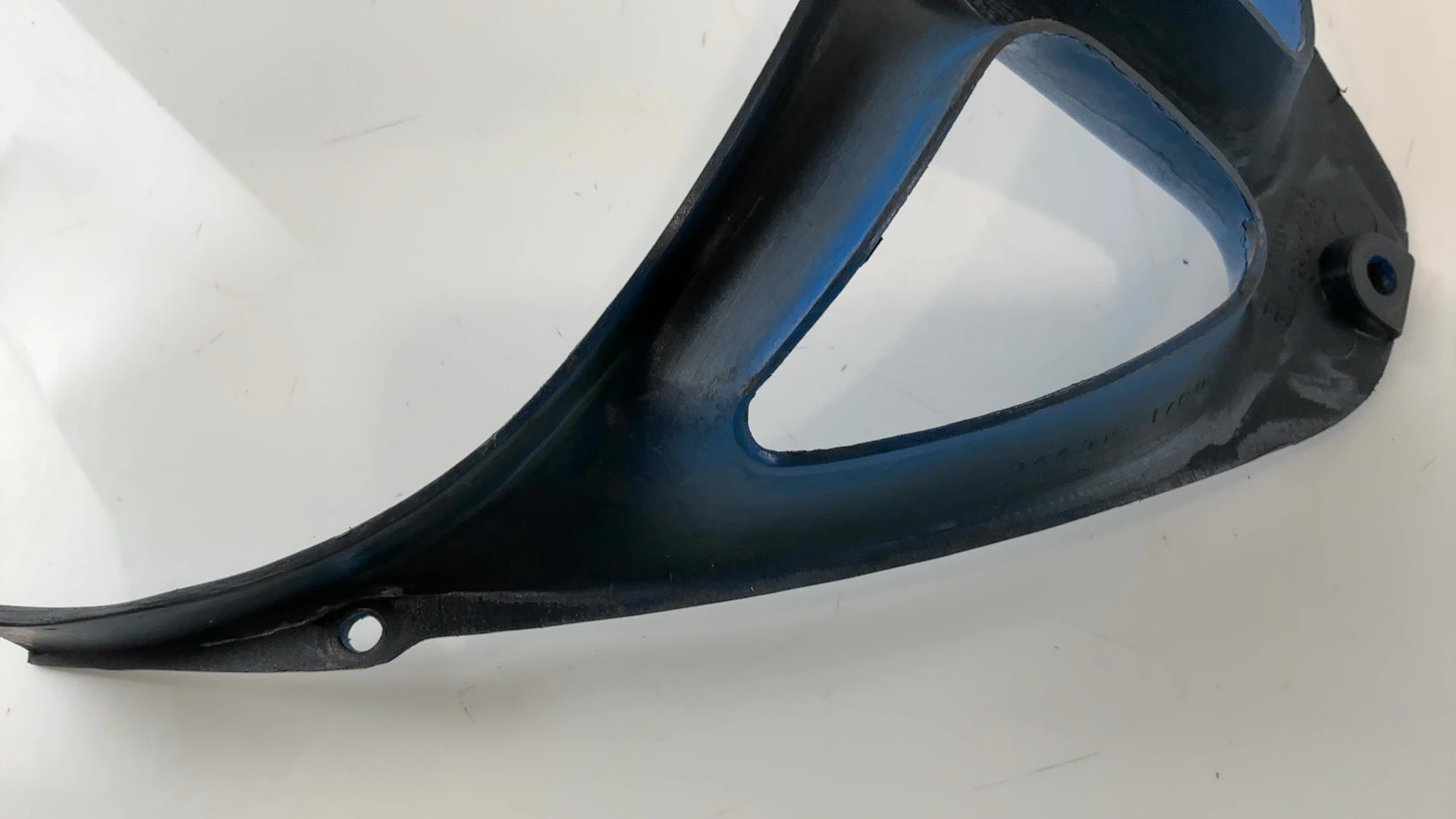 Title: Suzuki GSXR1100 GSX-R750 Front Center Cowling Fairing 1989-92 94498-17C00 - Image 8