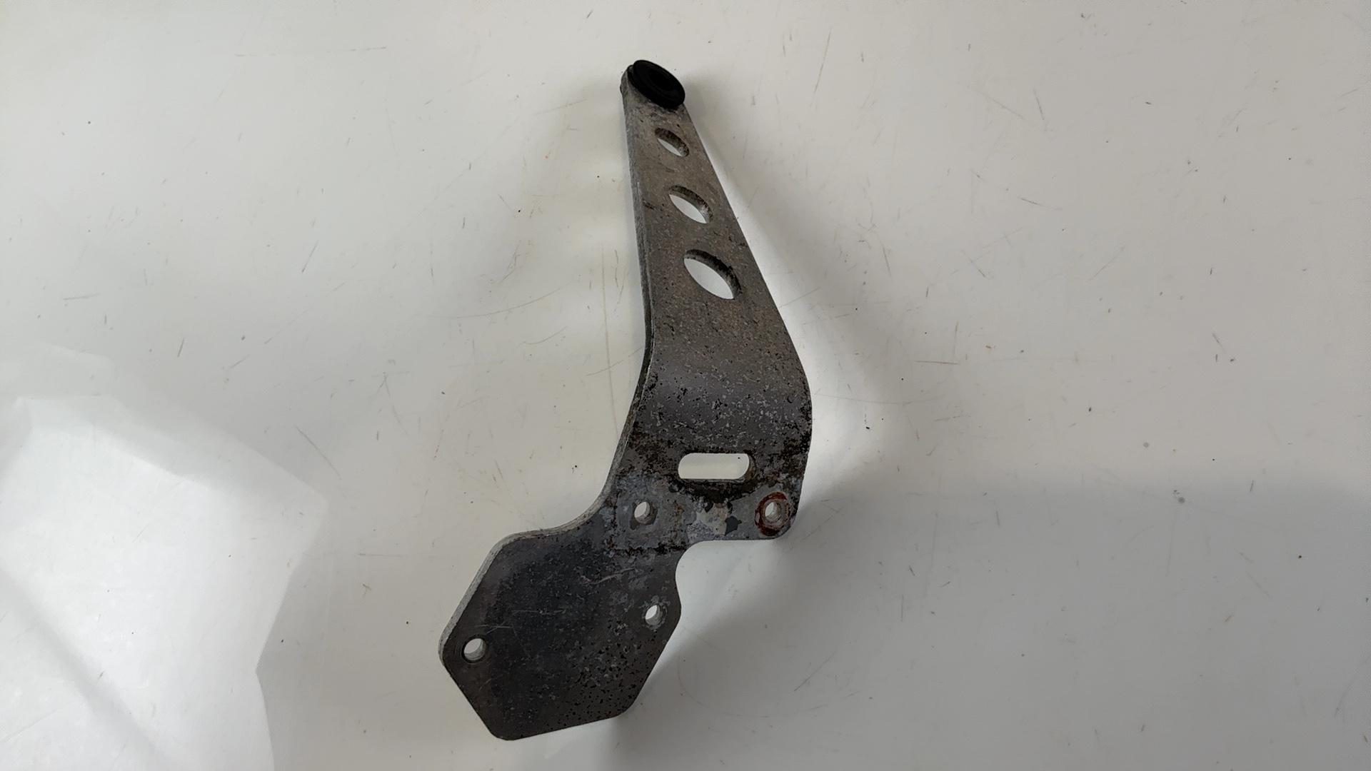 Honda CBR400RR NC29 400 CC Exhaust Hanger Bracket 1990-1994 OEM 18411-MV4-000 - Image 4