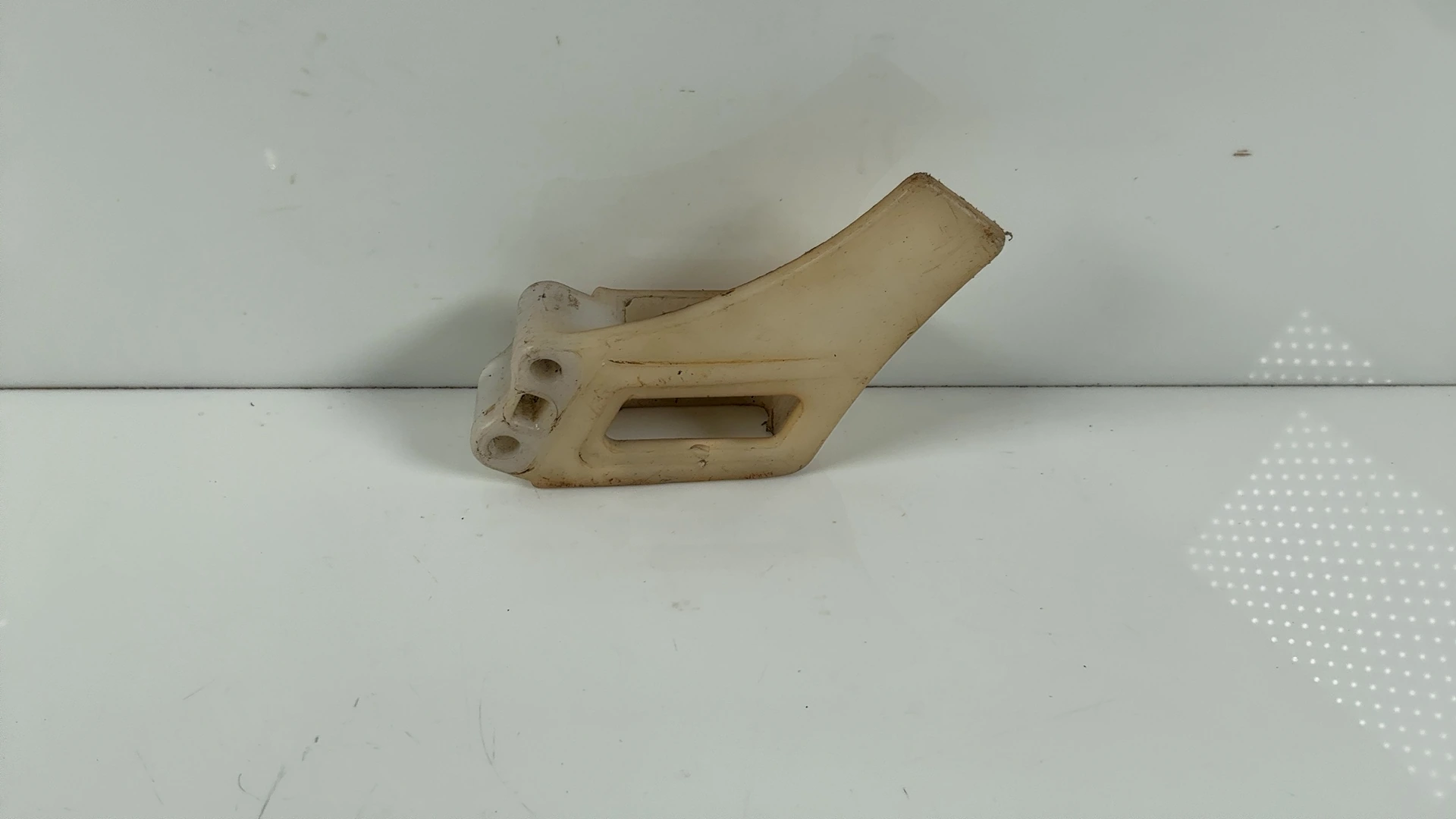 Yamaha DT125LC 10V 22E 34X 125cc Swingarm Chain Guide Guard 1982-83 34X-22153-00 - Image 1