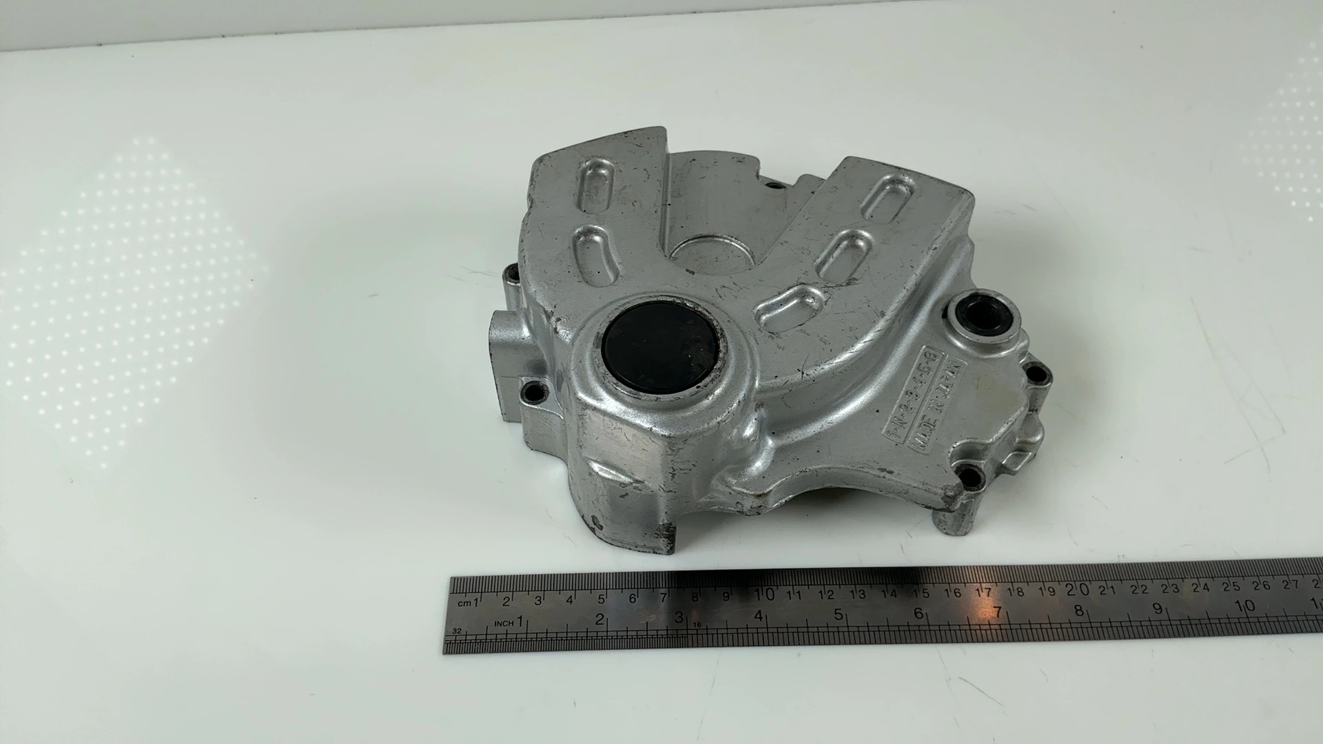 Yamaha FZR600 FZR400 Front Engine Sprocket Cover 1986-1994 OEM 2TK-15411-00-00 - Image 3