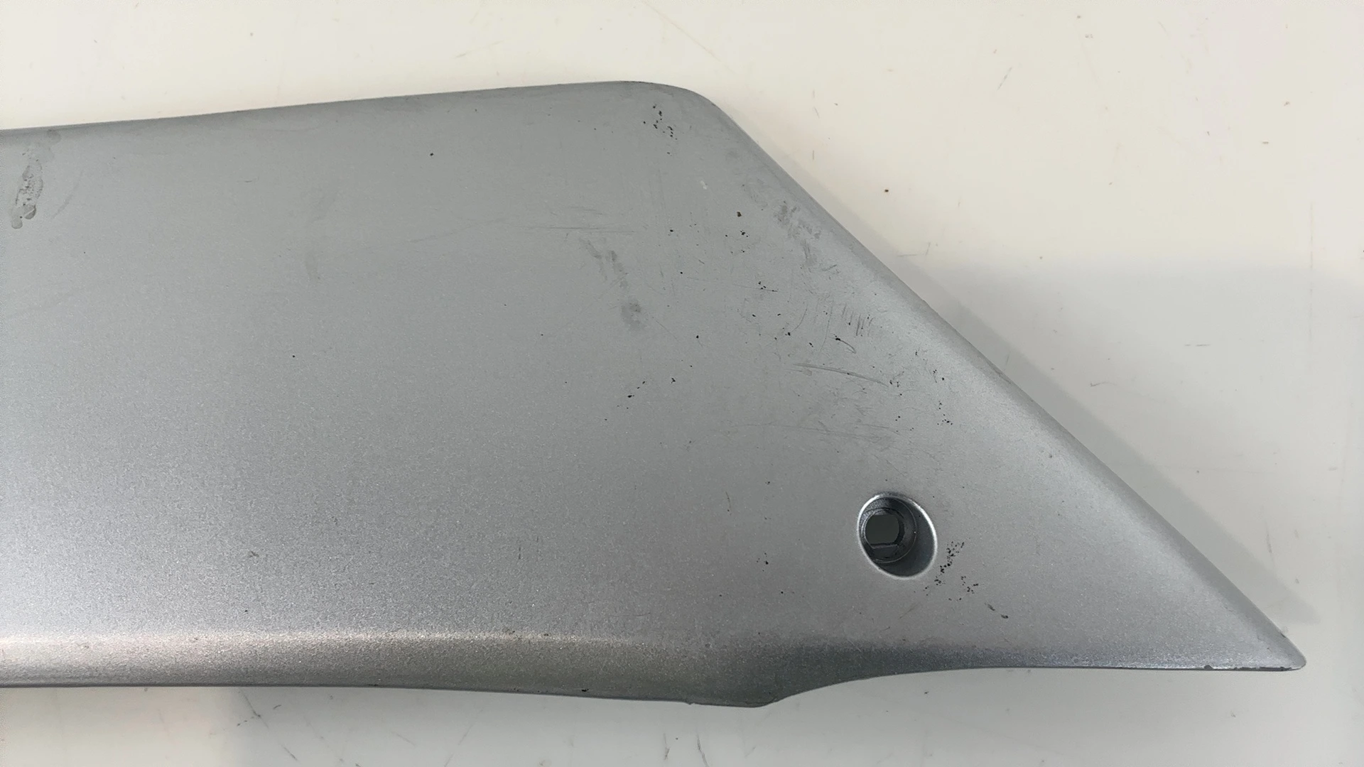 SYM Euro MX HF12W3-6 125 Right Side Fairing Cover 2002-2008 OEM 83580-H3A-0000 - Image 4