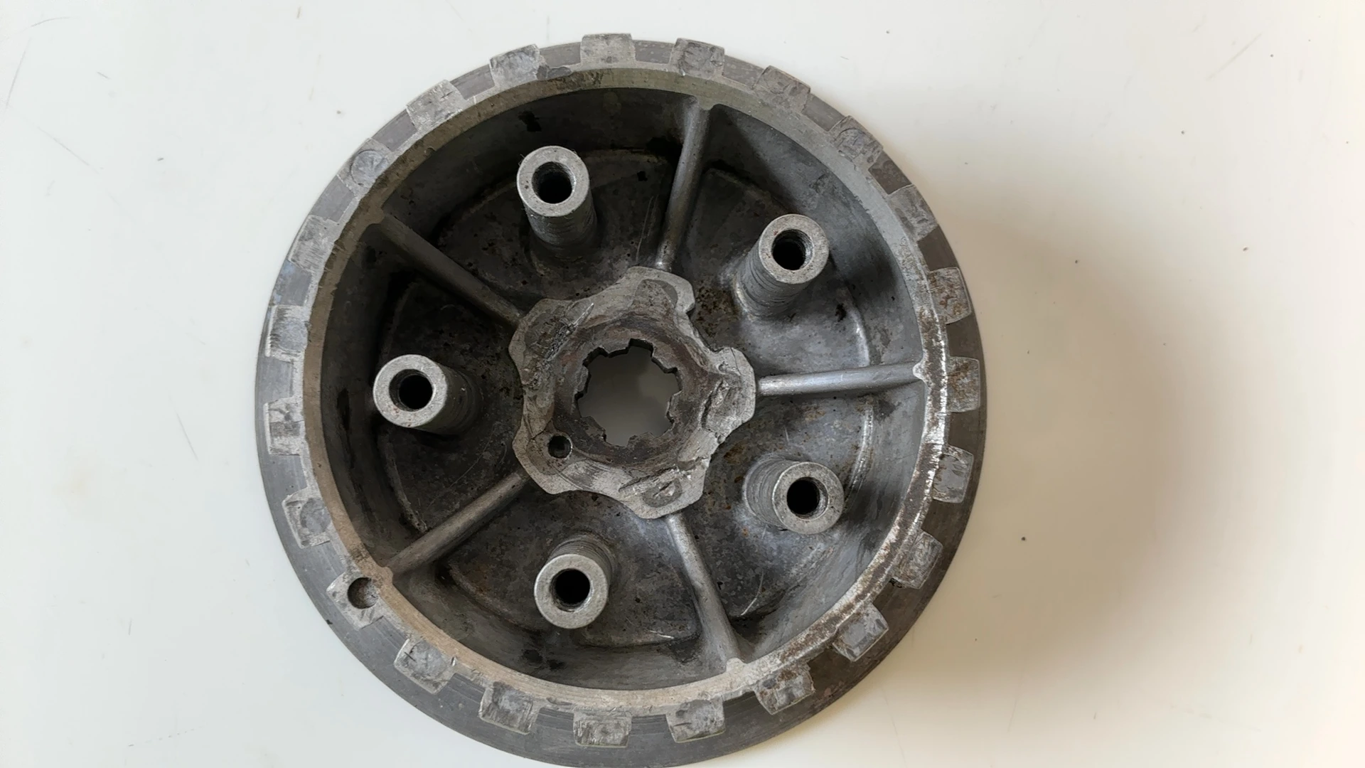 Yamaha YZ80 YZ 80 80cc Clutch Boss Inner Hub 1993-2001 OEM 37F-16371-01-00