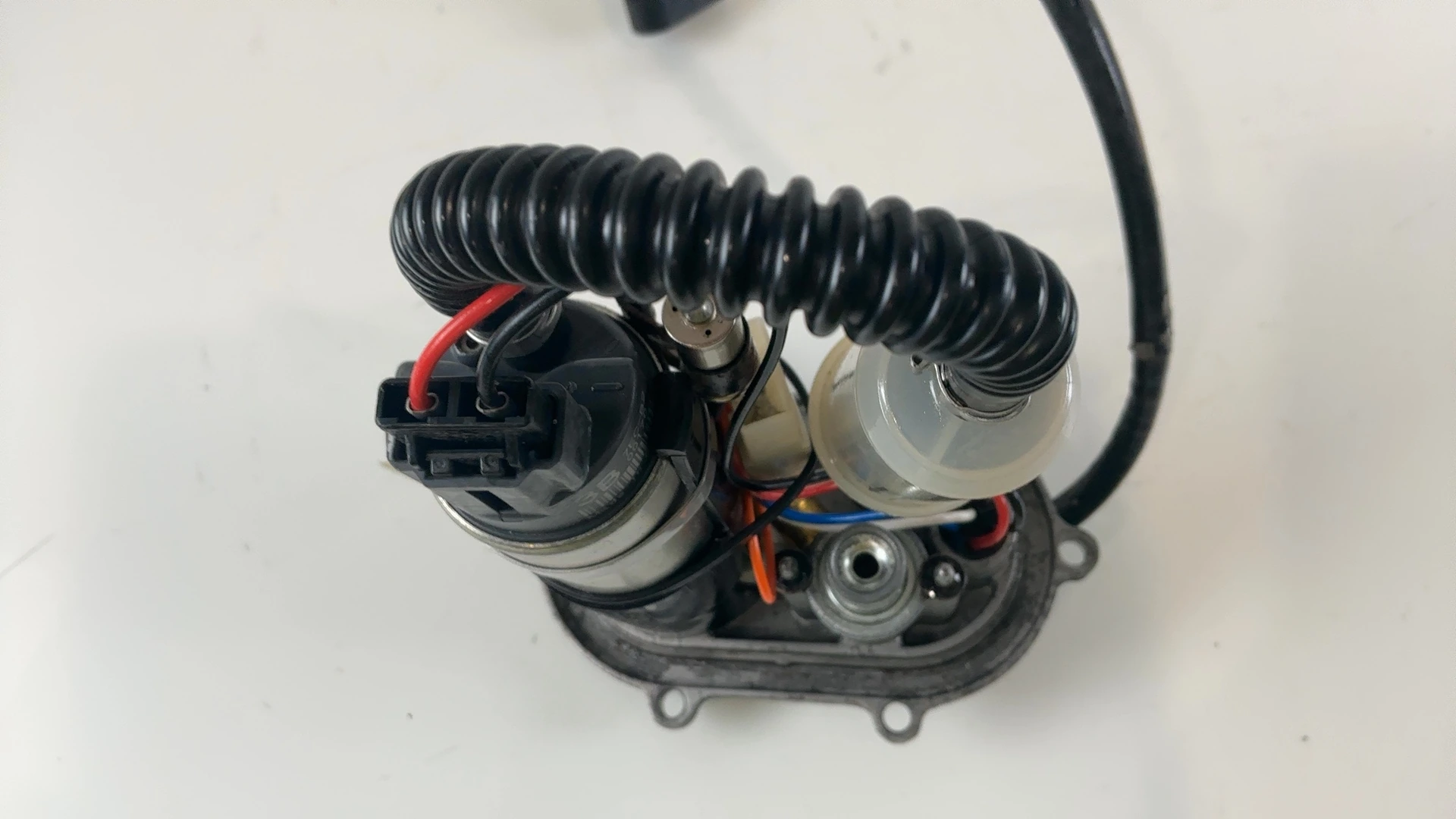 Ducati Hypermotard 1100 1100S 1078cc Fuel Pump 2007-2012 OEM 160.2.370.1A - Image 8