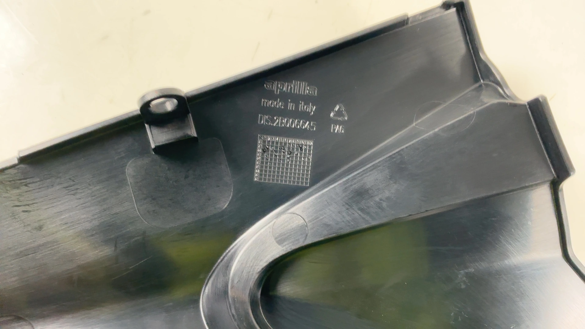 Aprilia Tuono RS 660 660cc Right Side Tank Fairing Cover 2021-2026 OEM 2B006645 - Image 4