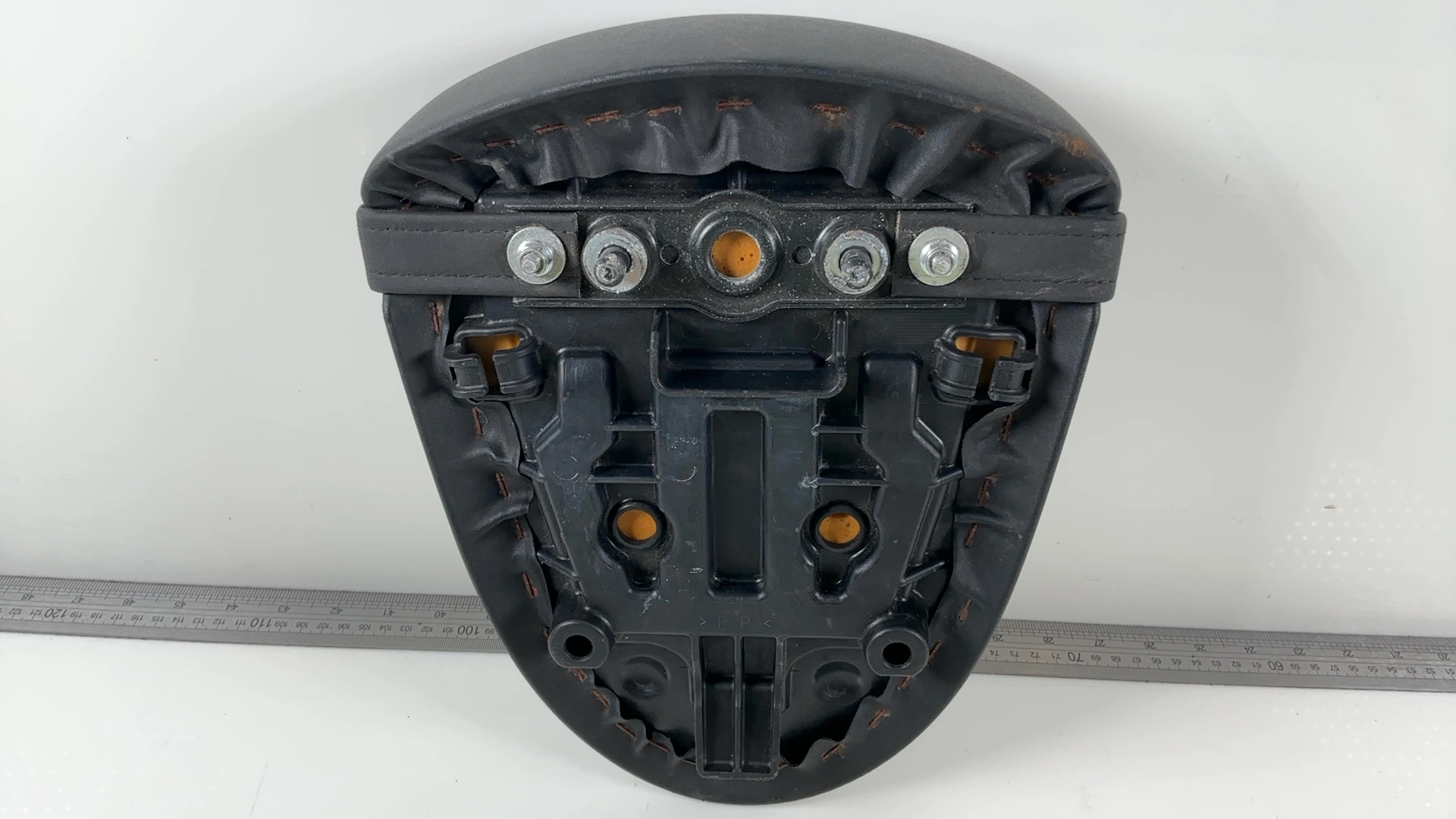 Suzuki GSX-R1000 GSXR1000 1000cc Rear Passenger Seat 2007-08 OEM 45300-21H01-6BY - Image 8
