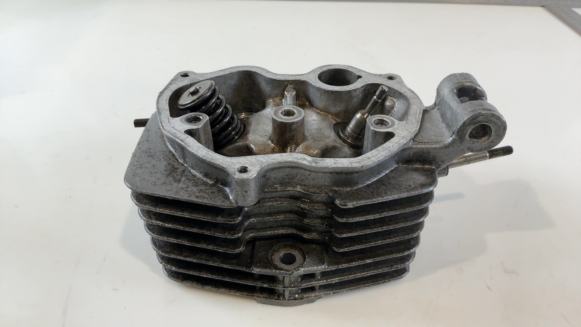 Honda CG125 CG 125 CC Engine Cylinder Head 1997 1998 OEM 12200-KY4-630 - Image 7