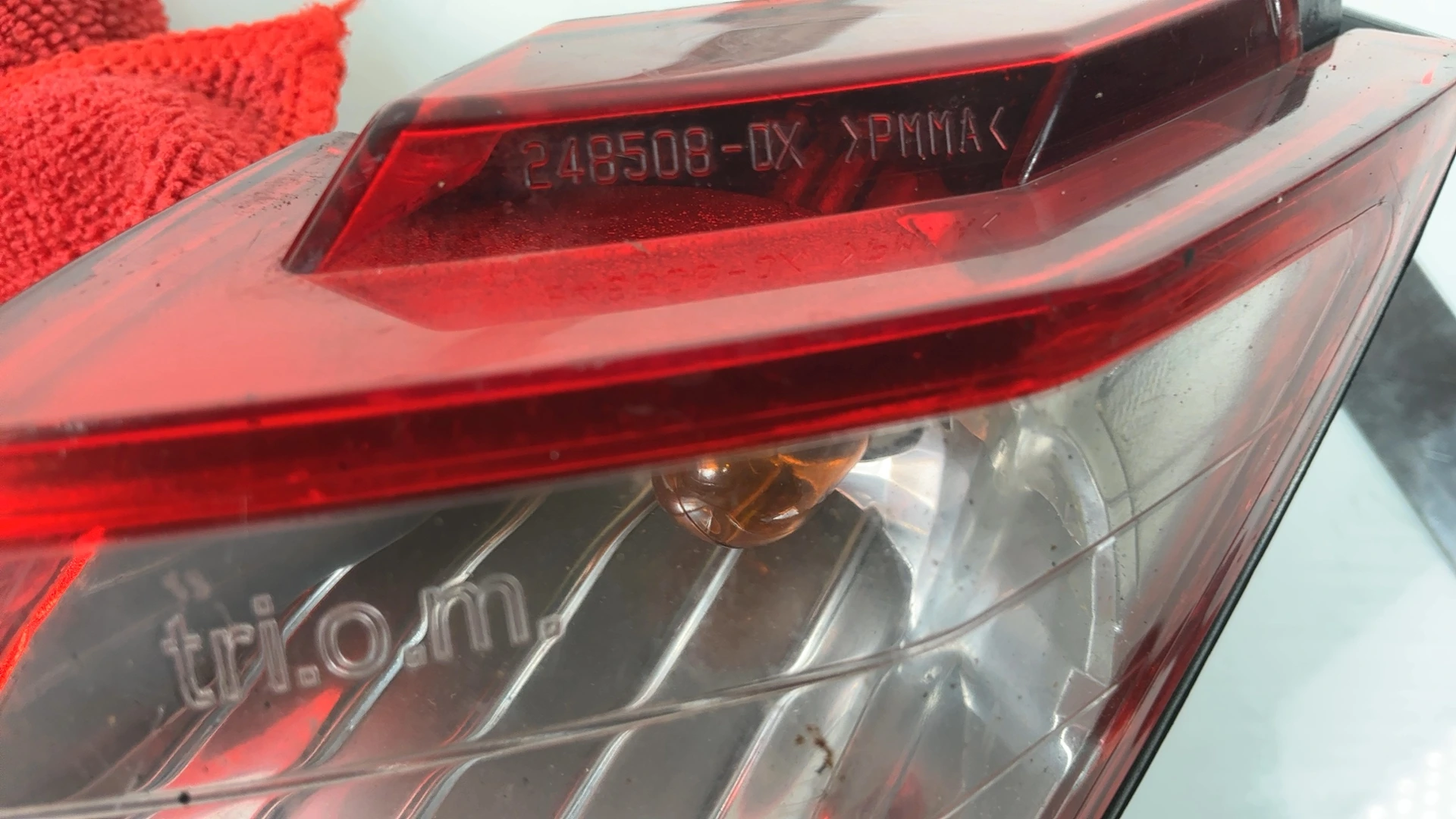 Peugeot Satelis 125 1st Gen Rear Left Tail Light 2006-2012 OEM 766943 - Image 4
