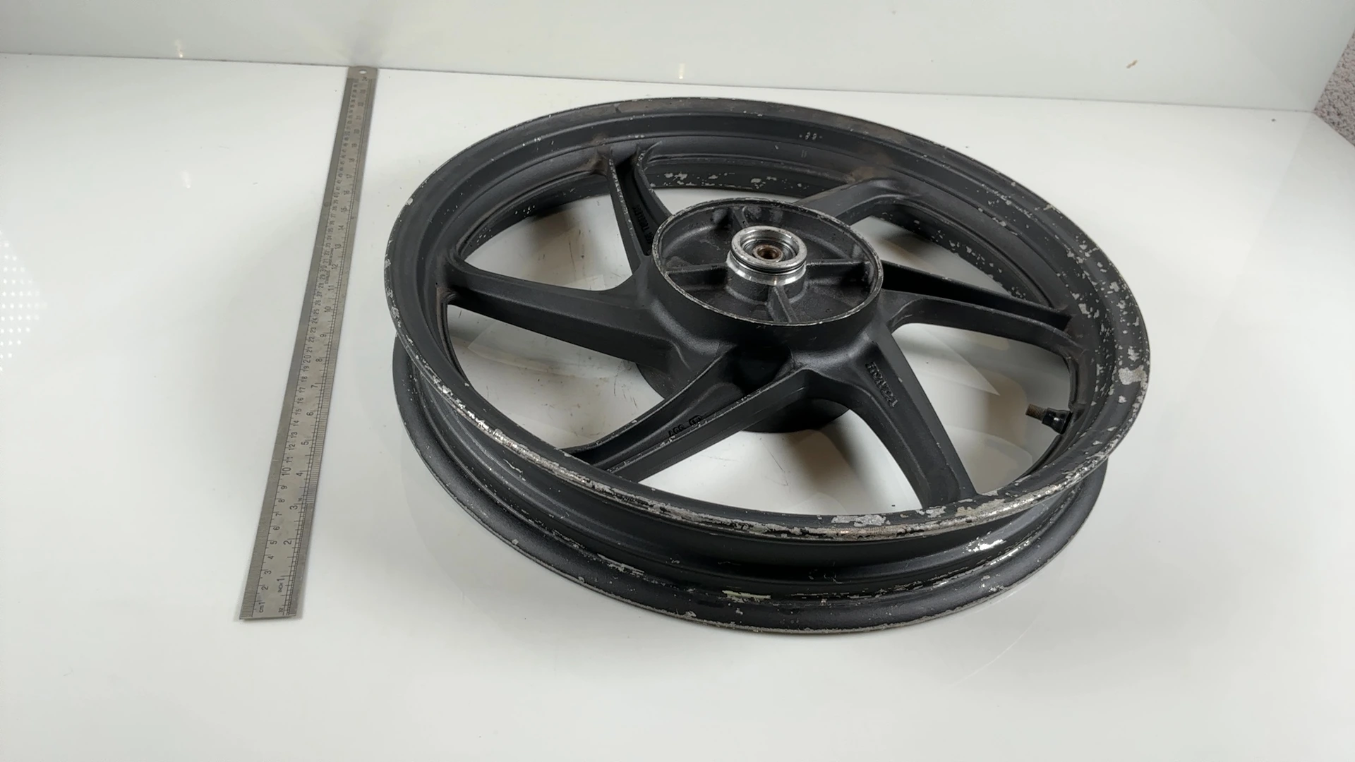 Honda CBF125 CBF125M JC40 Rear Wheel Rim 2009-2015 OEM 42650-KWF-900 - Image 4
