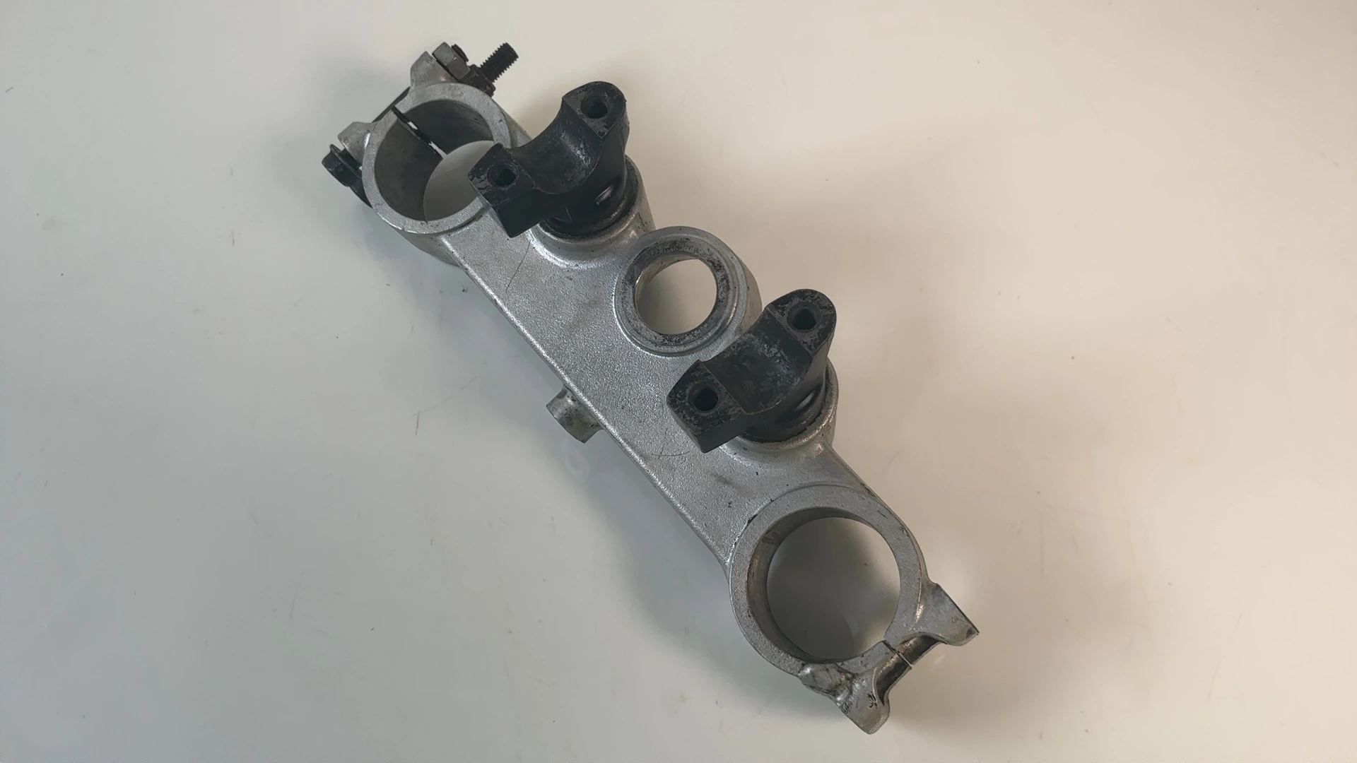 Kawasaki KDX200 E3 200cc Upper Fork Bridge Triple Clamp 1991 1992 OEM 44039-1215 - Image 4