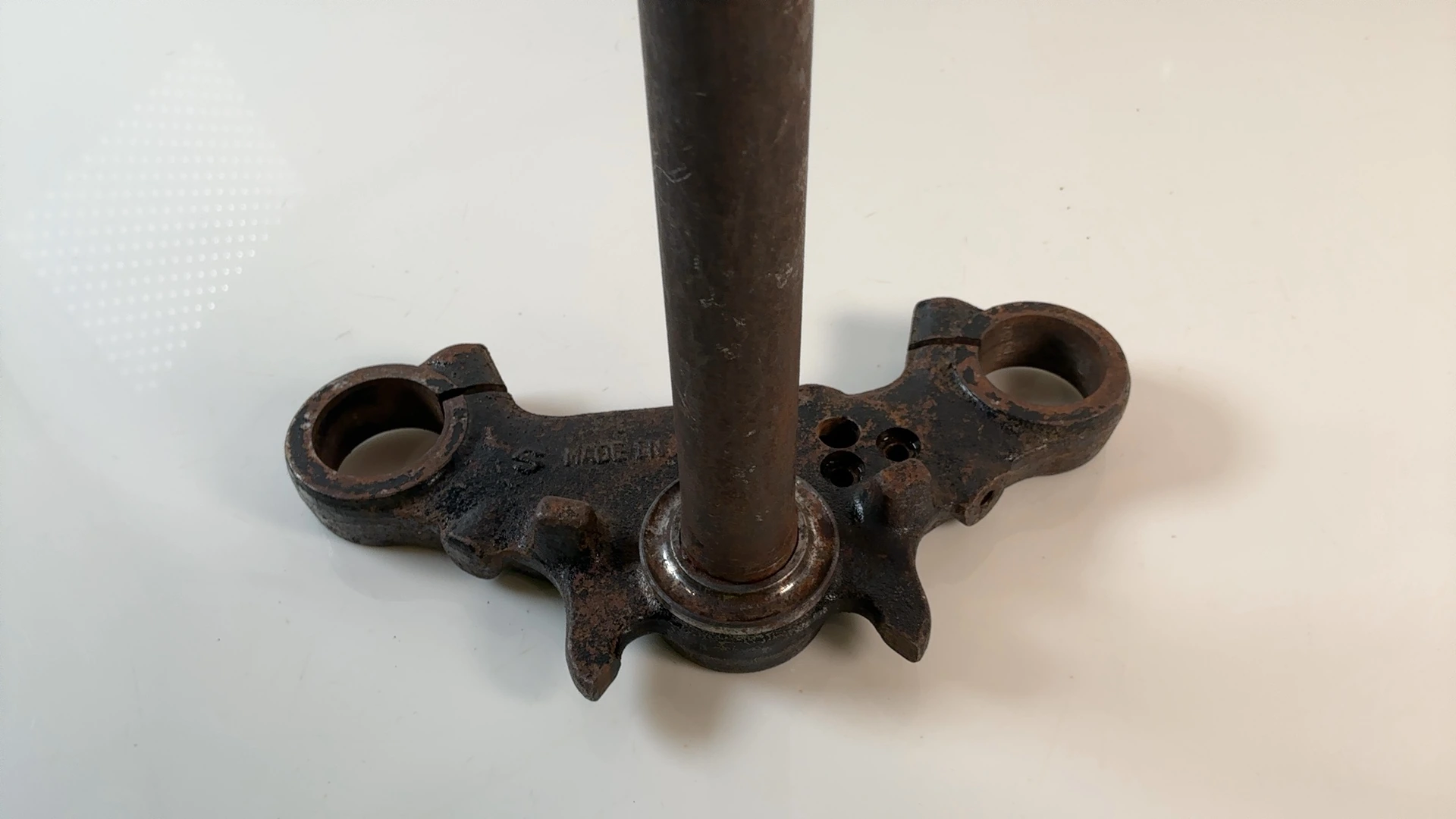 Suzuki GT750 GT 750 750cc Lower Fork Bridge Yoke 1971 1972 OEM 51410-31001 - Image 5