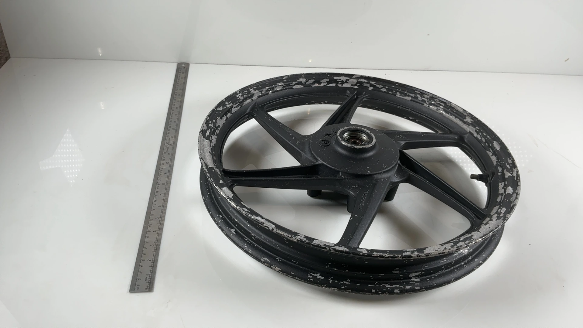Honda CBF125 CBF125M 125cc Front Wheel Rim 2008-2015 OEM 44650-KTE-910 - Image 4