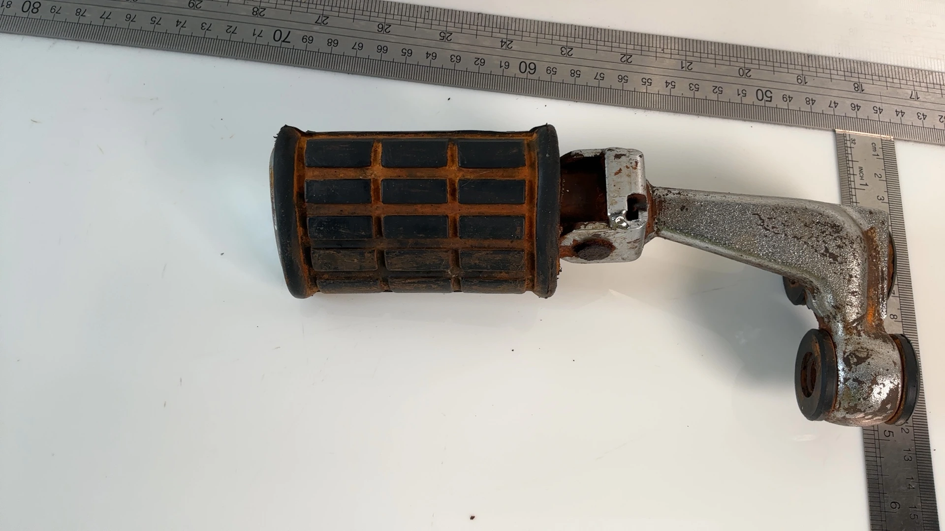 Yamaha Virago XV125 XV250 125cc Front Foot Peg Bracket 1988-2007 OEM 2UJ-27410-0 - Image 3