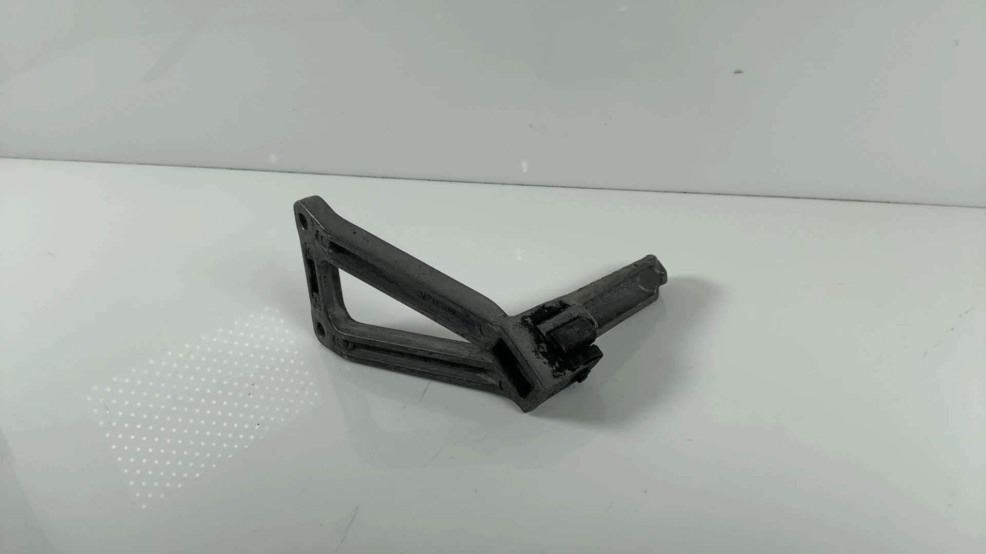 Kawasaki Ninja ZX7R ZX750 750cc Left Footrest Stay 1991-2003 OEM 35011-1554 - Image 5