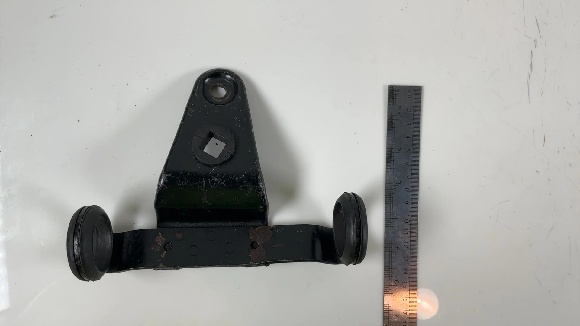 Suzuki GS850G GS850 850cc Lower Headlight Bracket Stay 1979-81 OEM  51530-45100 - Image 3