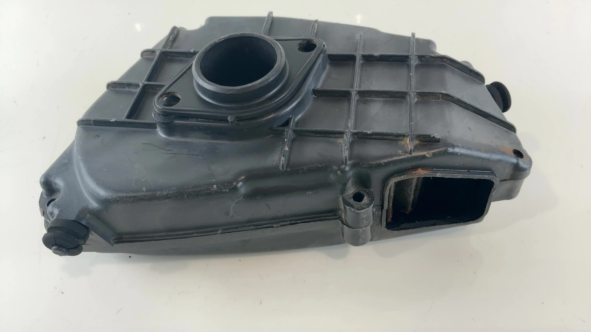 Yamaha Virago XV750 XV920 750cc Airbox Filter Box 1981-1983 OEM 4X7-14401-00-00 - Image 4