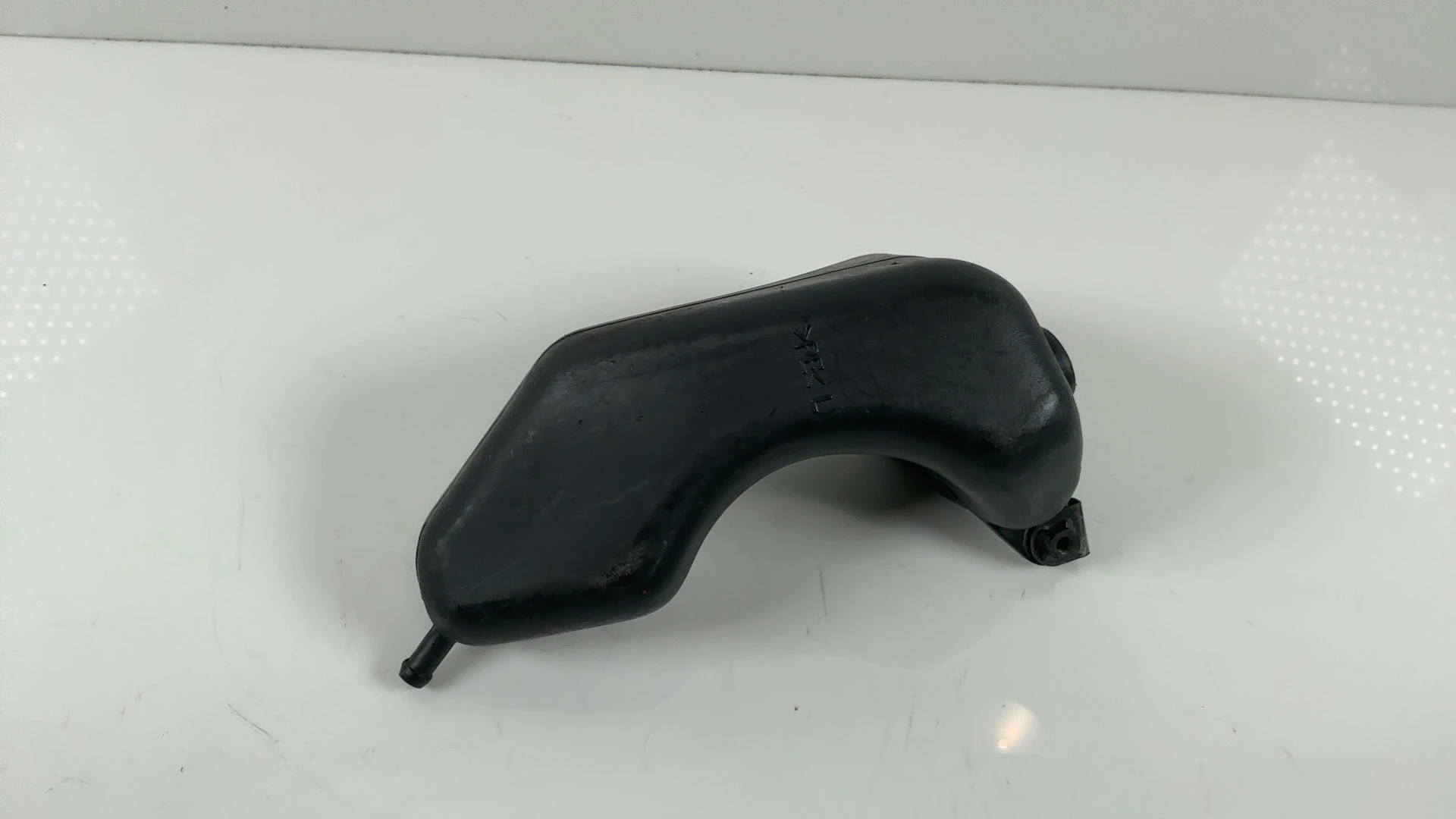 Kawasaki Ninja ZX-9R ZX900B 900cc Air Intake Resonator Tank 1994-1997 16181-1069