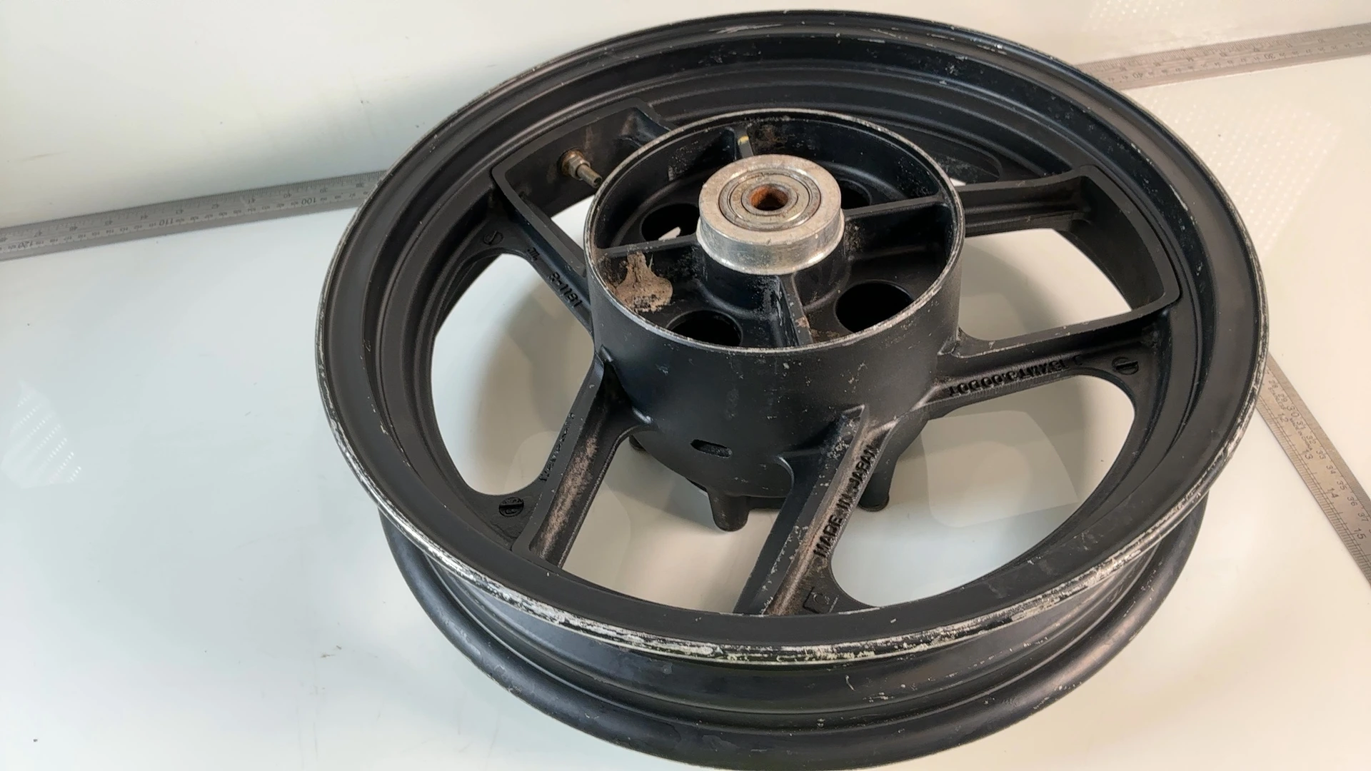 Kawasaki Ninja GPZ600R ZX600A 600cc Front Wheel Rim 1985-1989 OEM 41073-1365-DH - Image 3