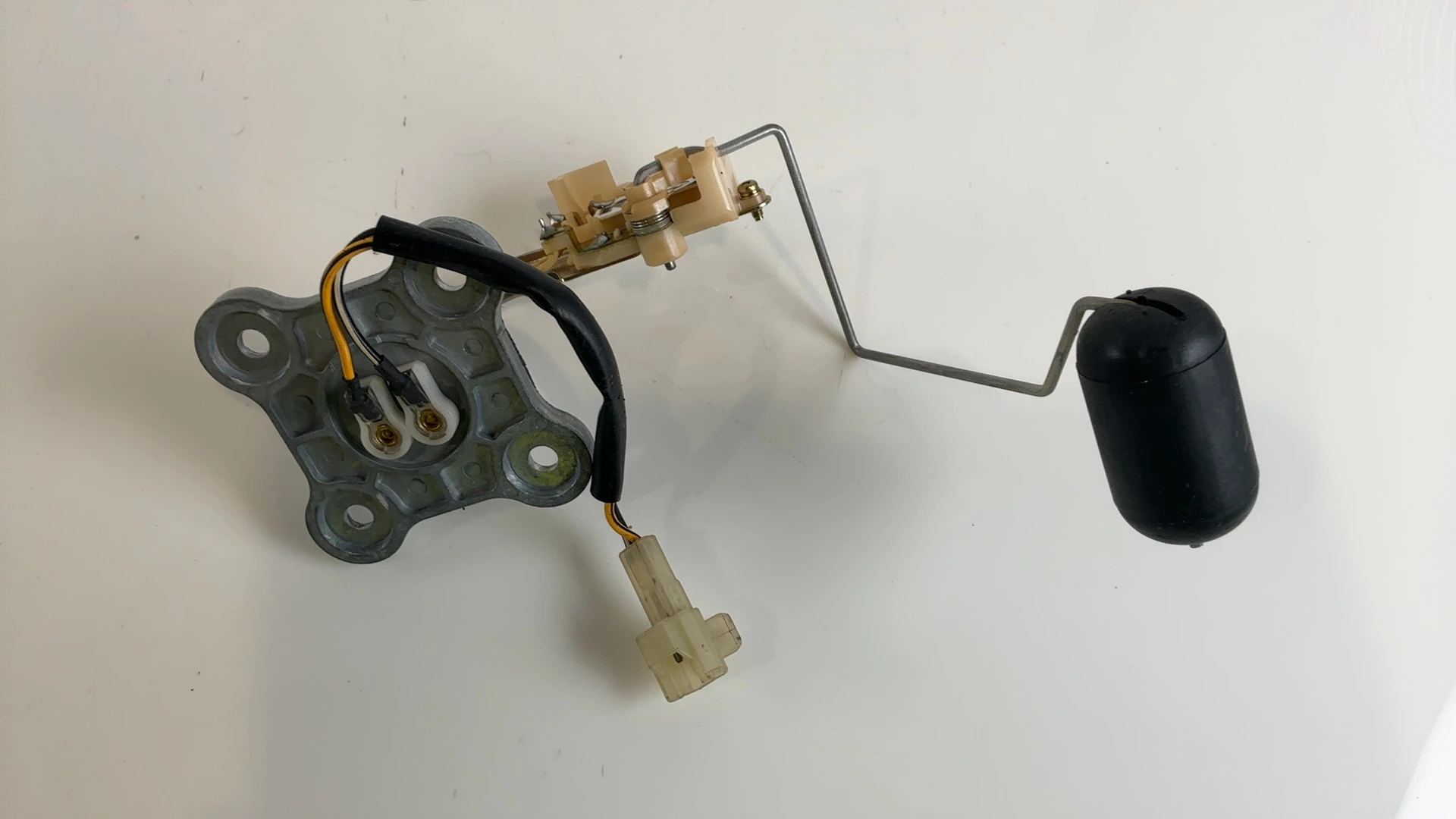 Suzuki Bandit GSF600 GSF 600CC Fuel Level Sensor Sender 2000-04 OEM 34810-31F01 - Image 2