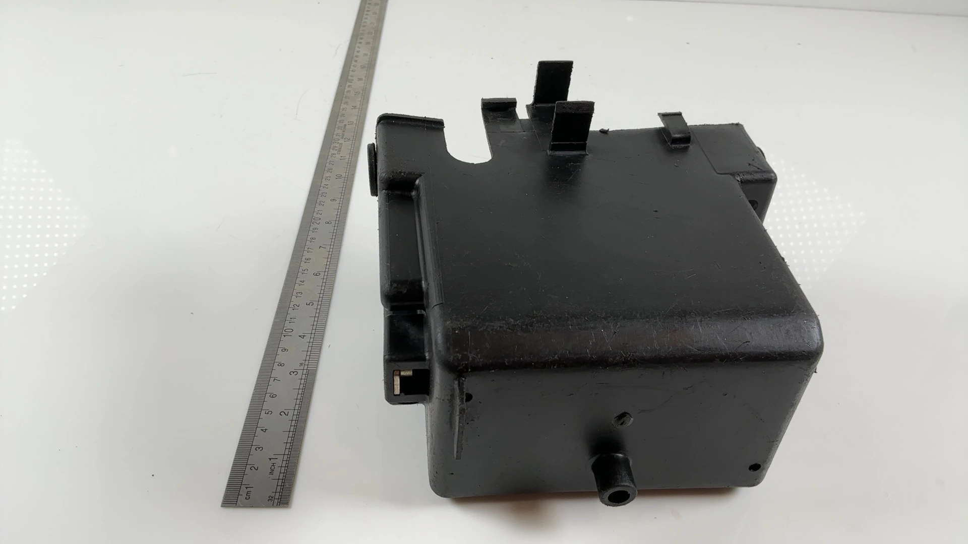 Yamaha FZR750 2LM 750CC Battery Box Tray 1987-1990 OEM 2GH-21245-00-00 - Image 4