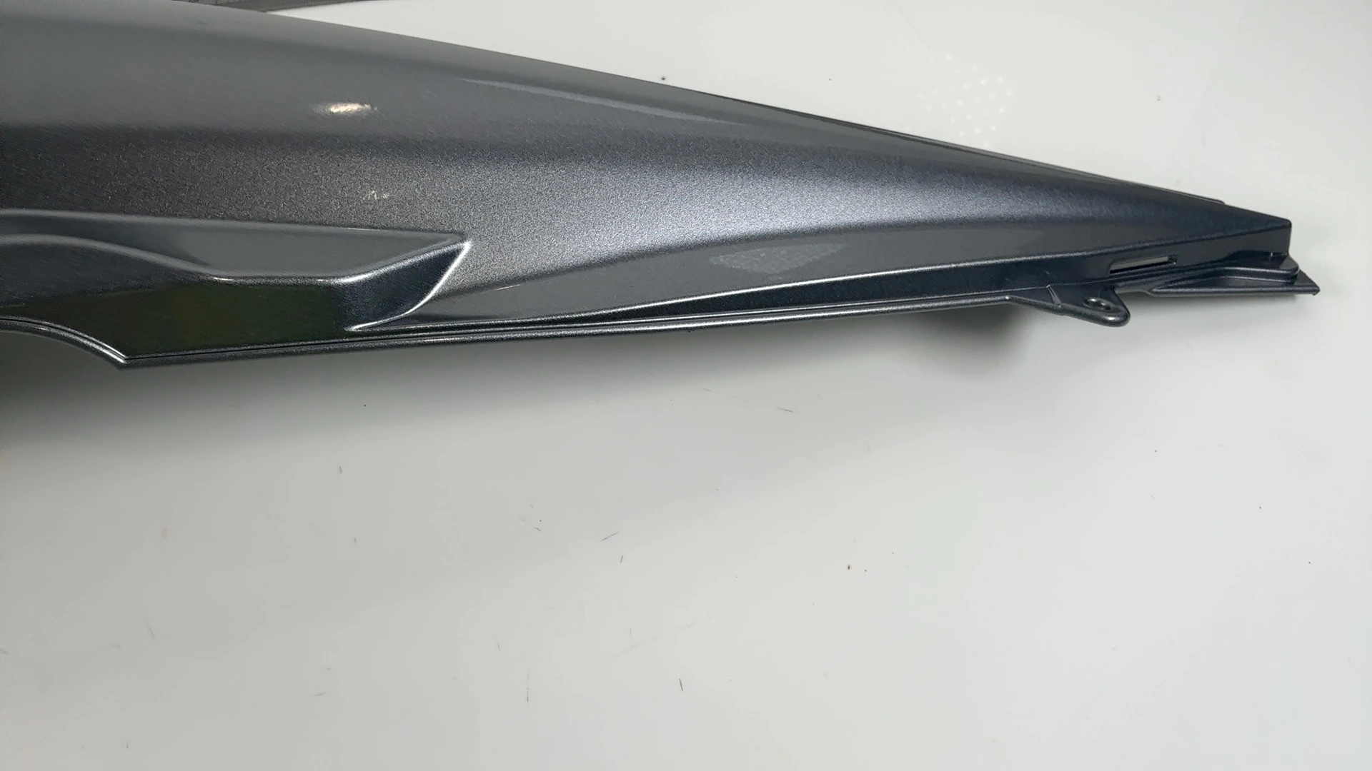 Suzuki Burgman AN400 400cc Left Rear Tail Fairing 2007-2017 OEM 47211-05H01-YHG - Image 5