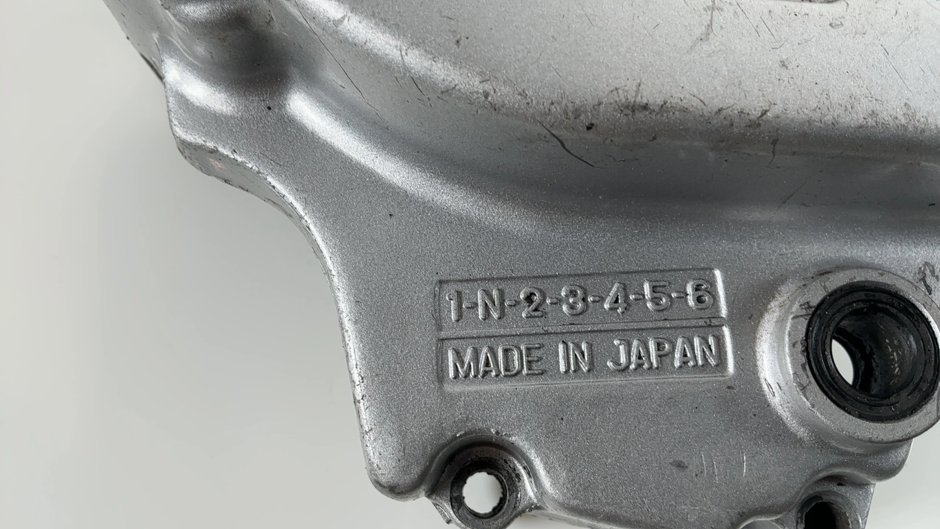 Yamaha FZR600 FZR400 600cc Sprocket Cover 1988-1994 OEM 2TK-15411-01-00 - Image 4