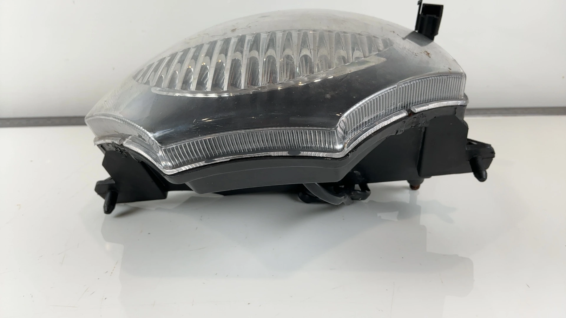 Honda NES 125 Chiocciola 125cc Front Headlight Lamp 2000-2006 OEM 33100-KGF-911 - Image 6