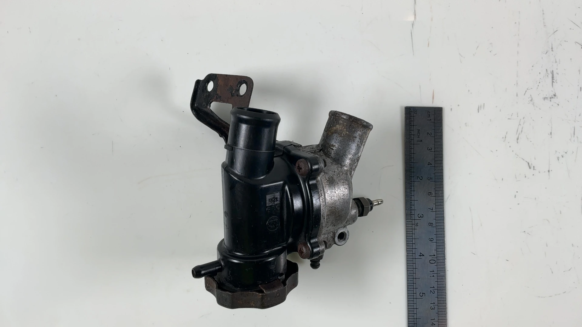 Kawasaki ZZR600 ZX600J 600CC Thermostat Housing 2005-2008 OEM 16160-1116 - Image 3