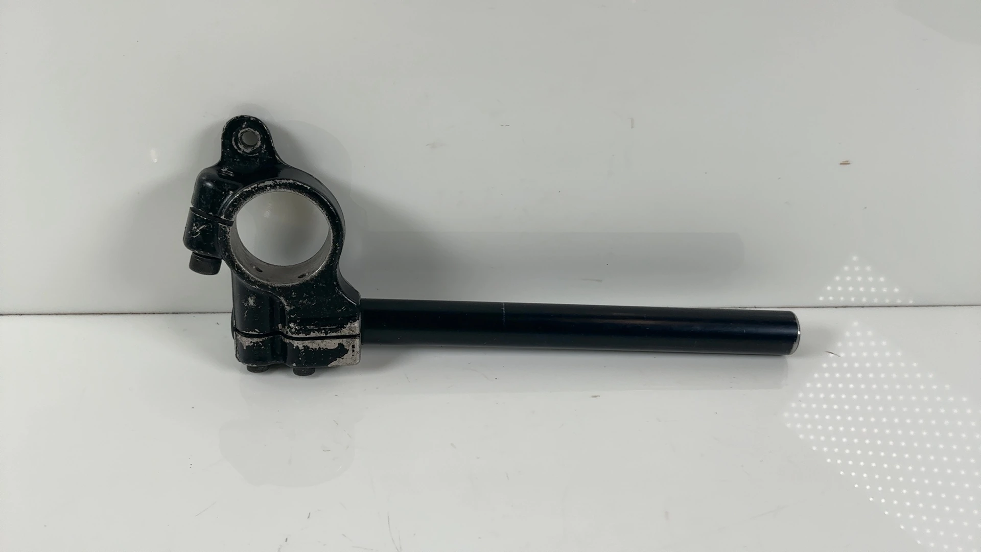Suzuki GSX-R 1100 GU74C 1100CC Handlebar Clip On 1987 1988 OEM 56211-06B11 S06BR - Image 1