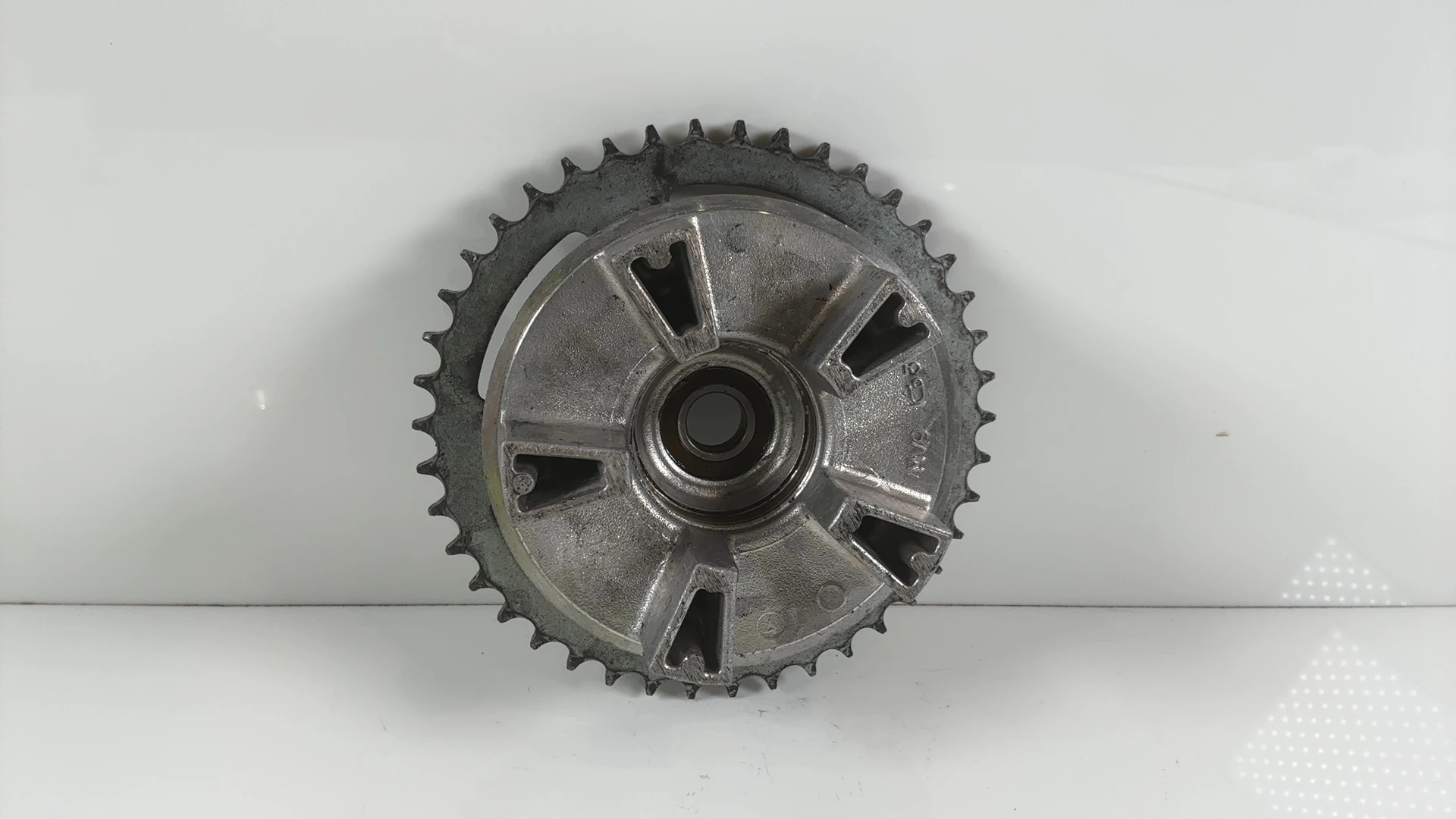Honda CBR600F2 PC25 600cc Rear Sprocket Hub 1992 1993 OEM 42610-MV9-000 - Image 1