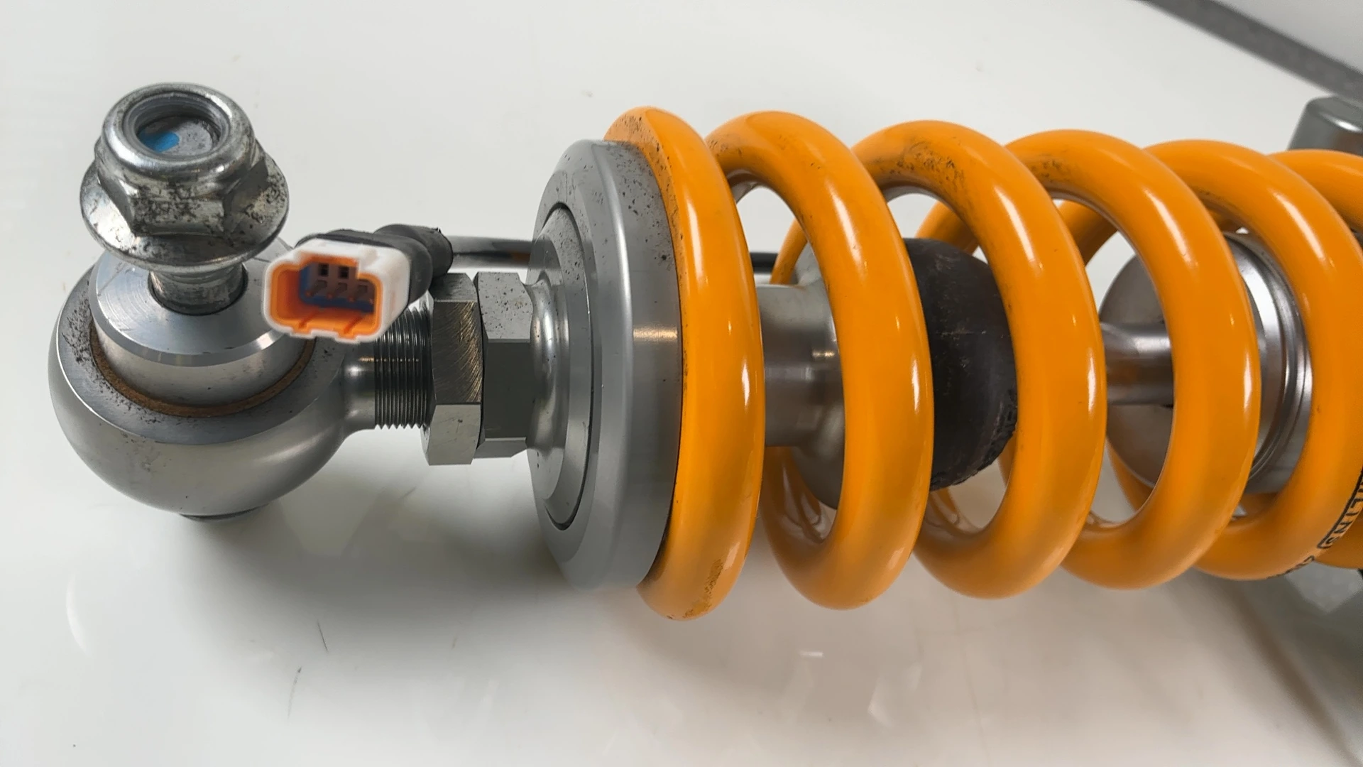 Aprilia RSV4 1100 Factory AP 3304 1100cc Rear Shock 2021-2026 OEM 2B006407 - Image 3
