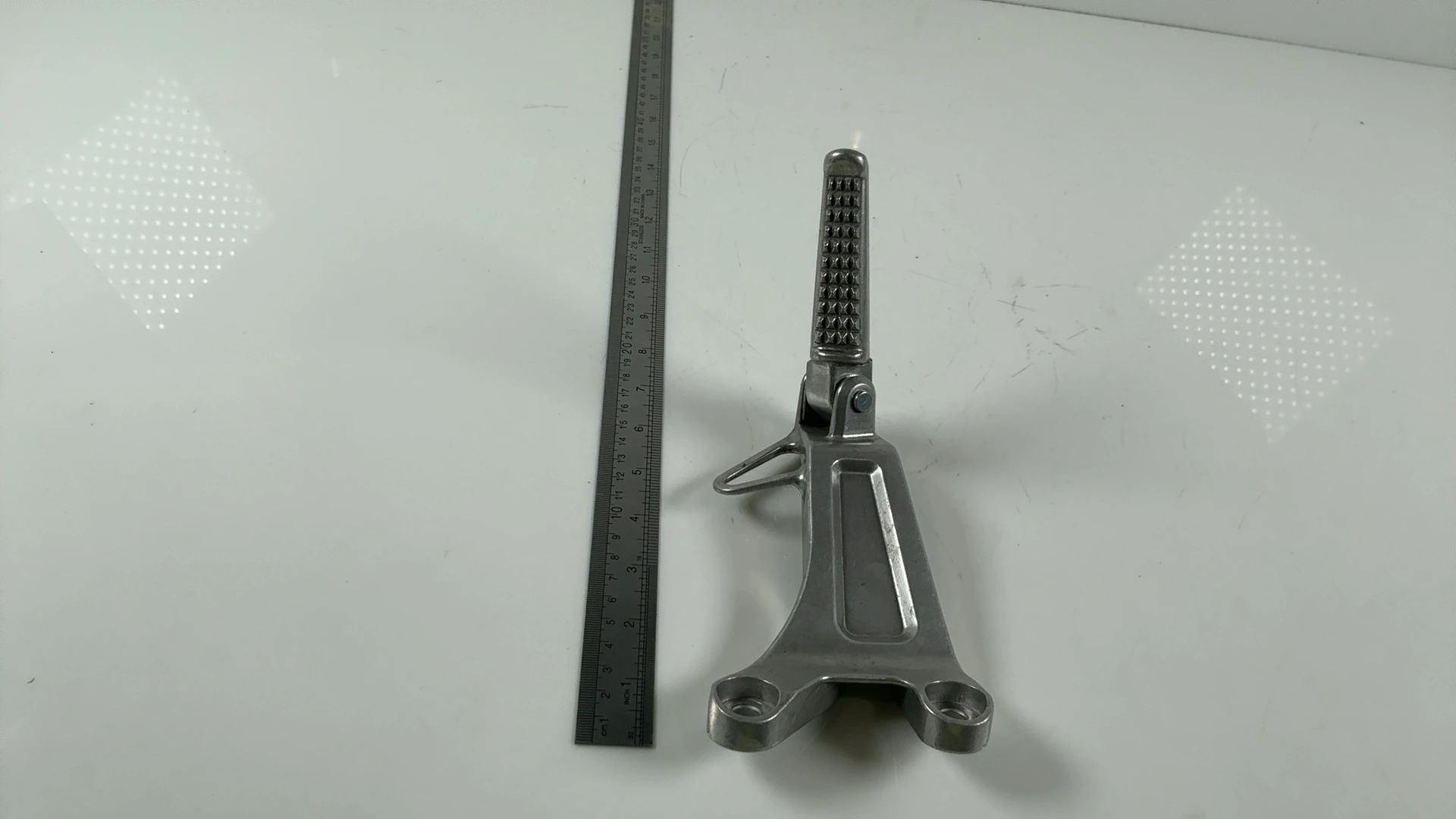 Honda CBR600RR PC37 600cc Left Passenger Foot Peg Bracket 2003-04 50760-MEE-000 - Image 4