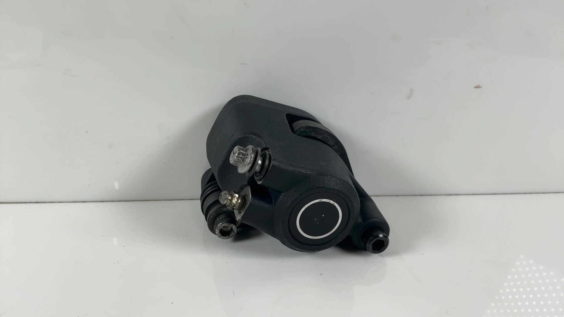 Harley Dyna Super Glide FXDS CONV 1340 Front Left Brake Caliper 1998 44046-84C - Image 1